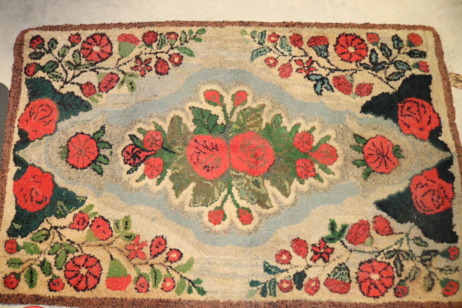 Vintage Hand Hooked Floral Throw Rug (1 of 5)