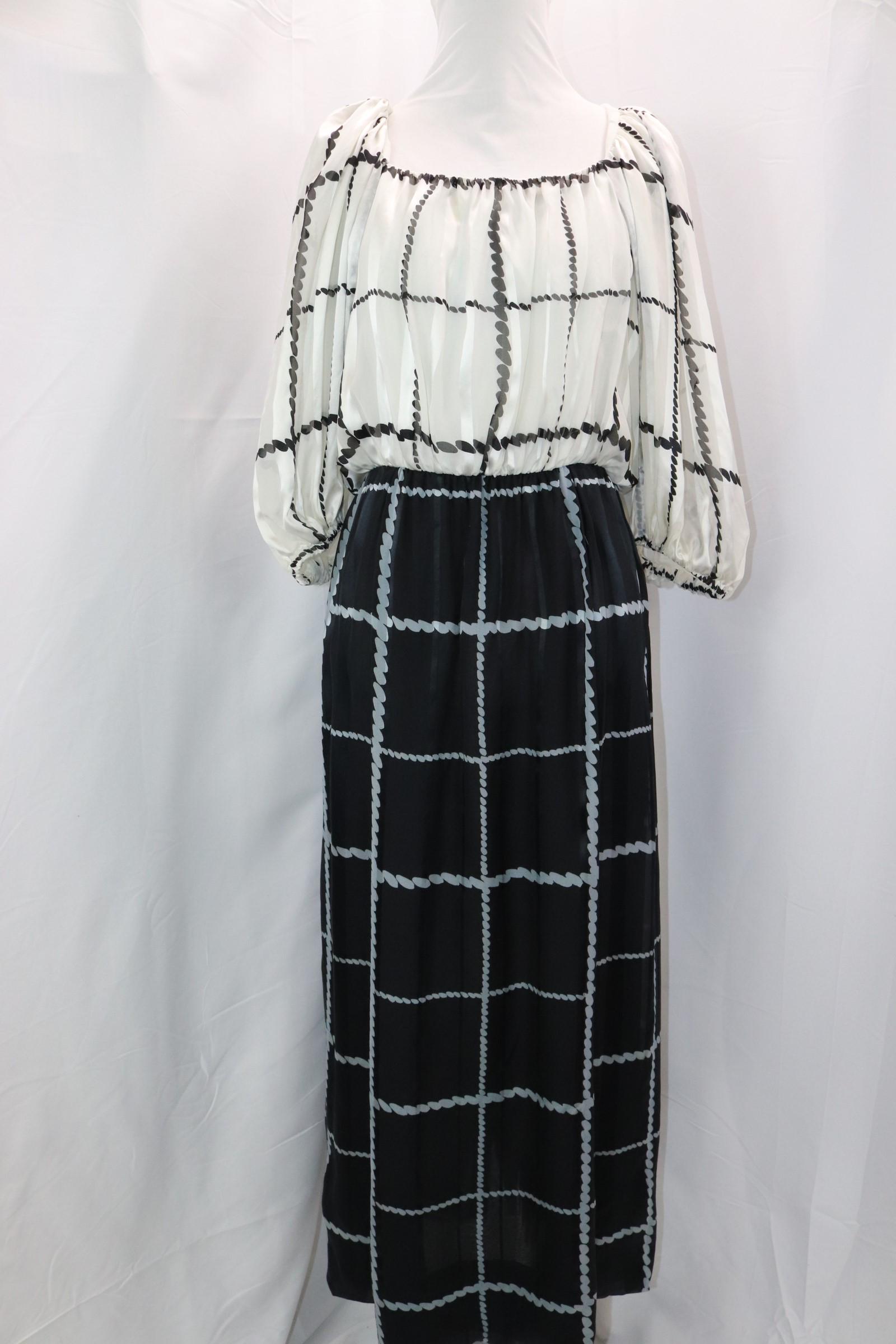 Vintage 1970's Pauline Trigere Black & White Silk Maxi Dress: approx. 40 bust, 28 waist, good condition, see photos.