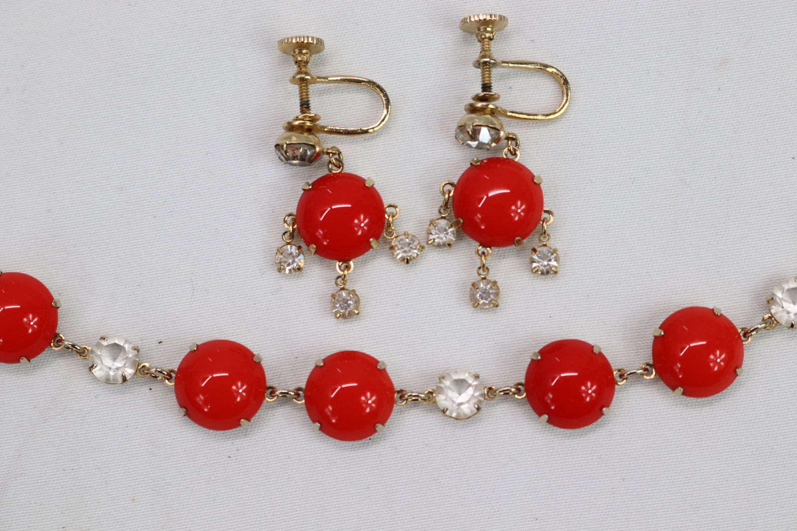 Vintage Red Glass Bracelet & Screw-Back Earrings With White Faceted Stones (1 of 4)