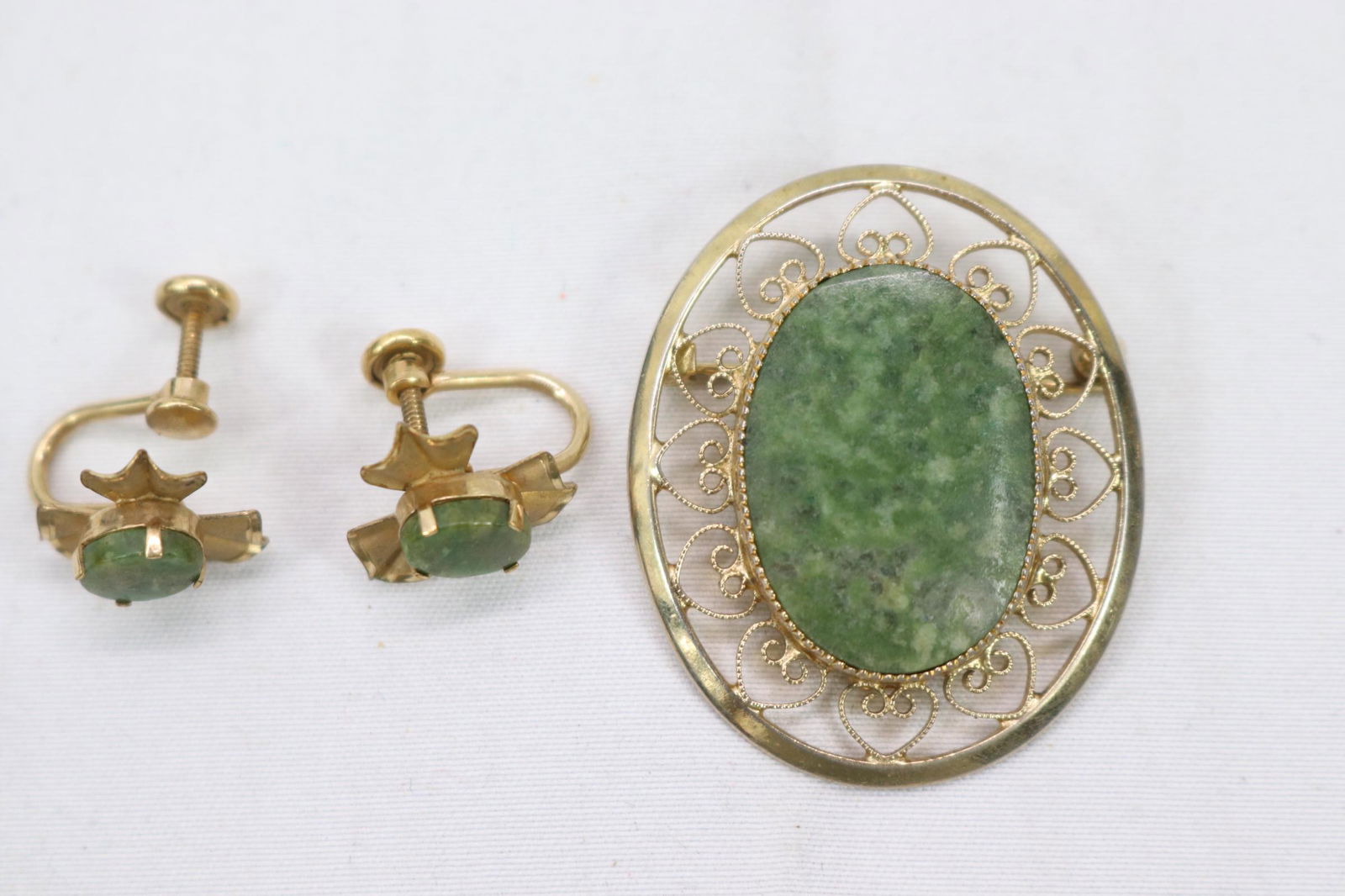 Vintage Gold Filled Brooch & Earrings With Jade Stones (1 of 7)