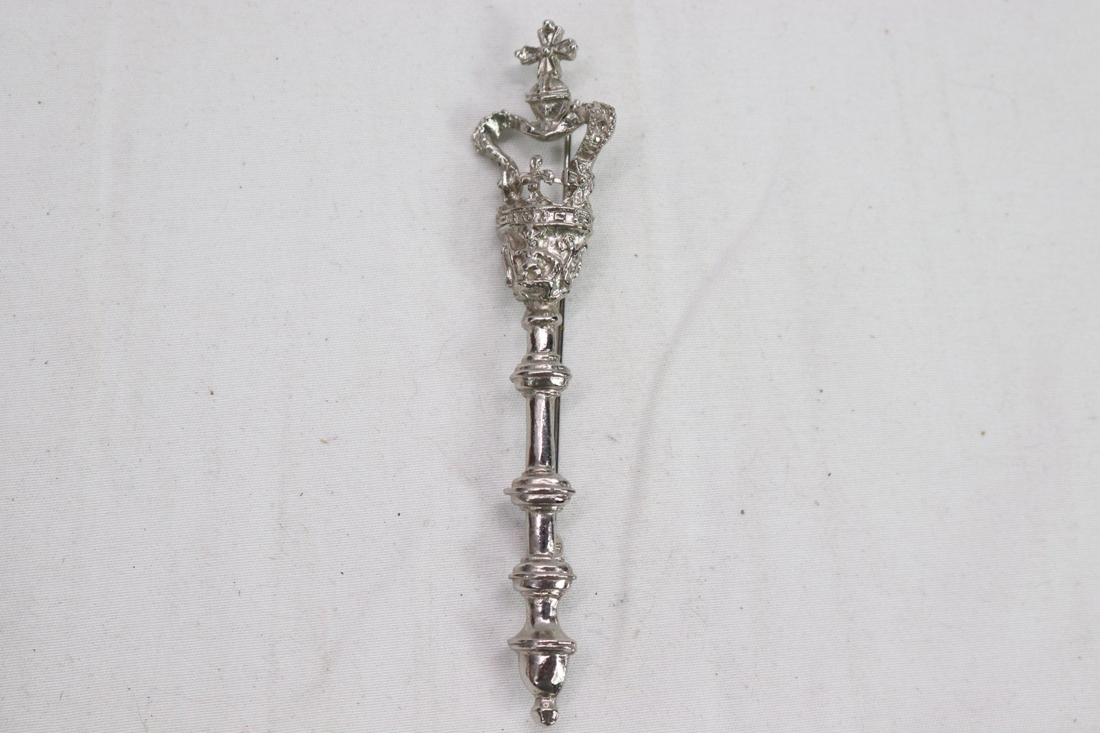 Vintage Silver-Tone Scepter Brooch: approx. 4"