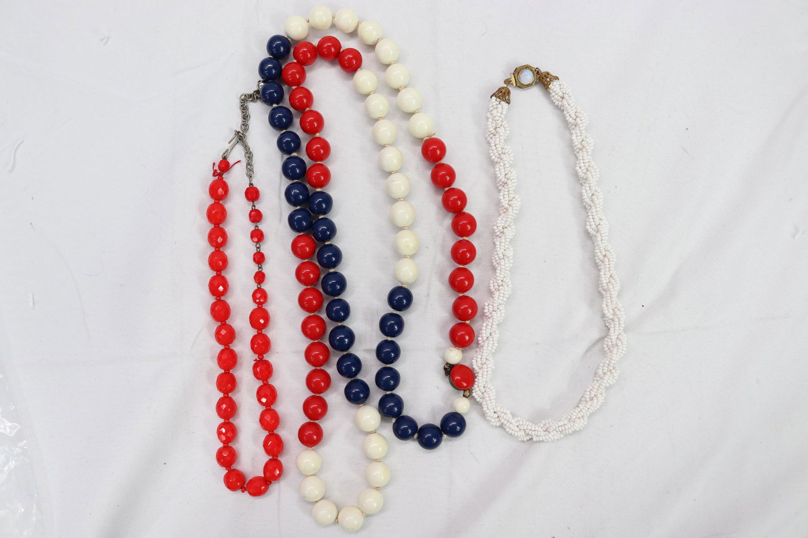 Lot of 3 Red White & Blue Beaded Necklaces (1 of 6)