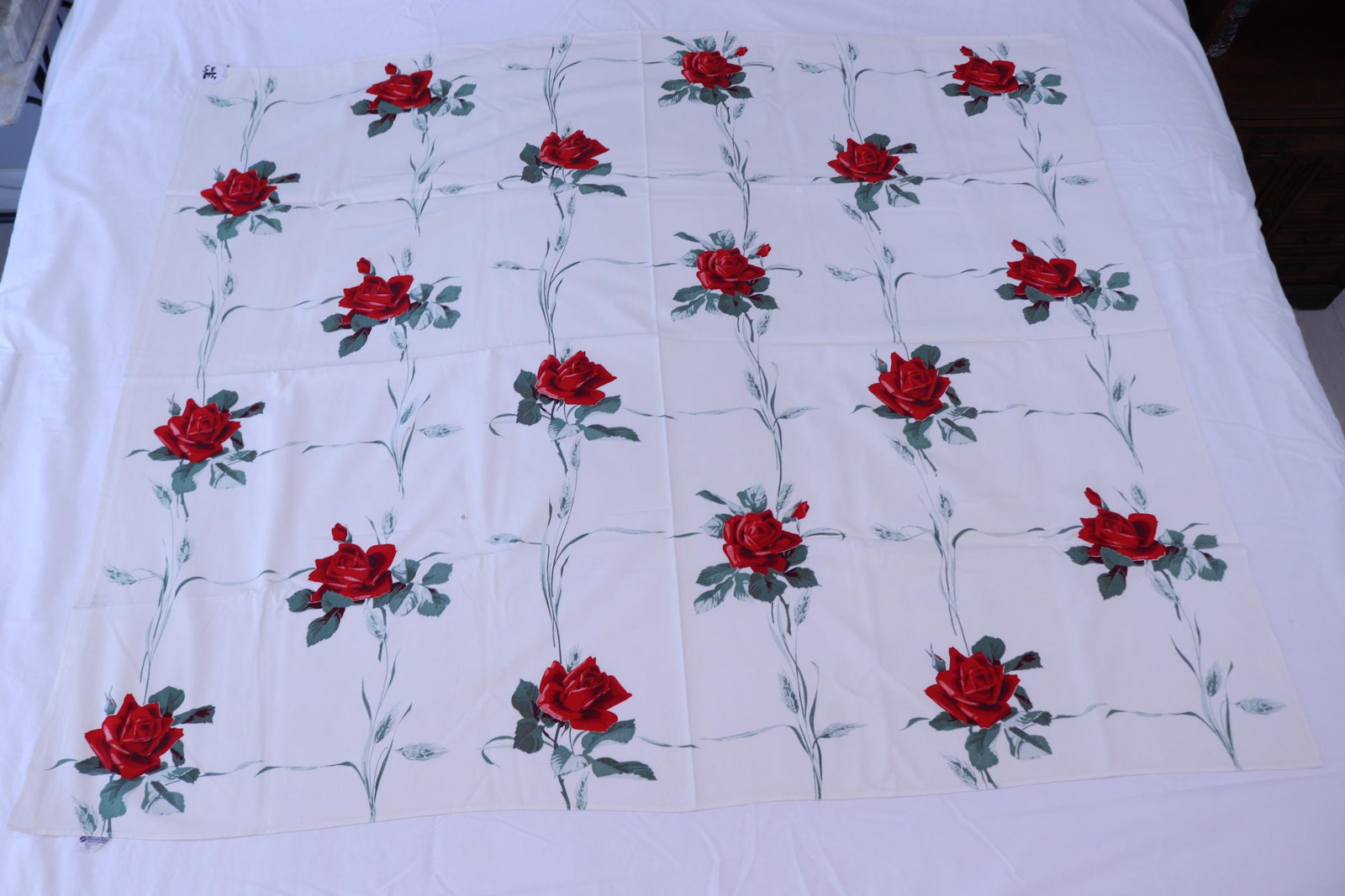 Vintage 1950's America's Pride Red Rose Print Tablecloth (1 of 6)