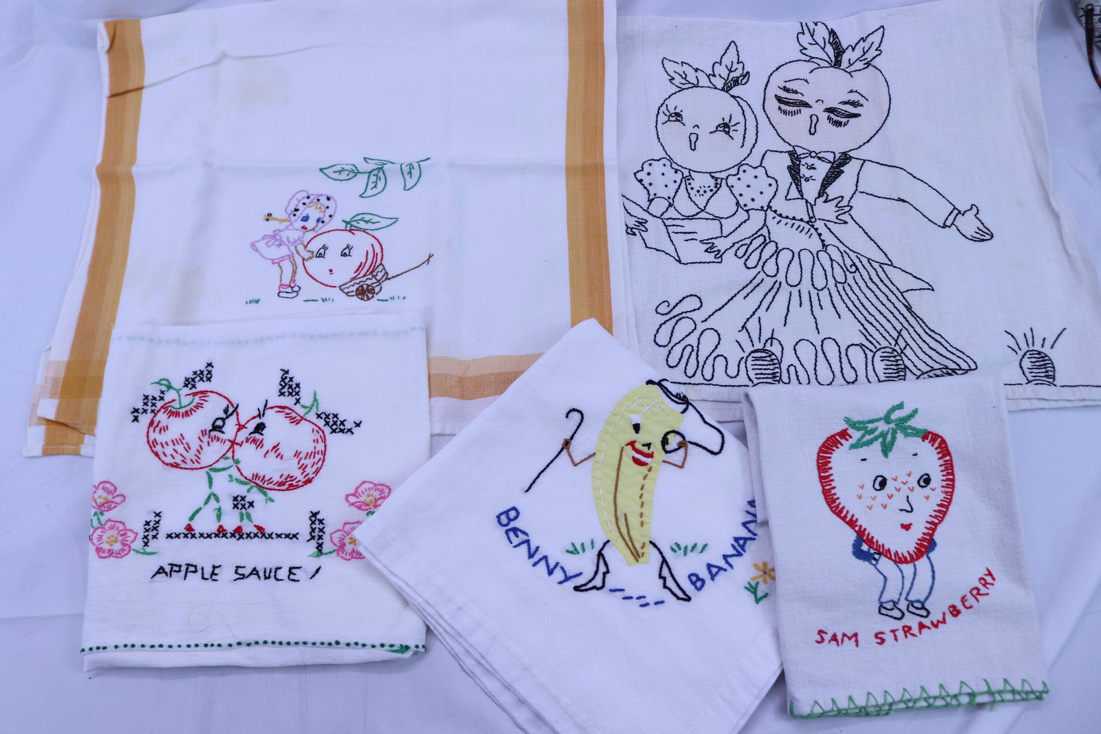 Lot of 5 Vintage 1940's Embroidered Fruit Flour Sack Towels: see photos. New & lovingly used