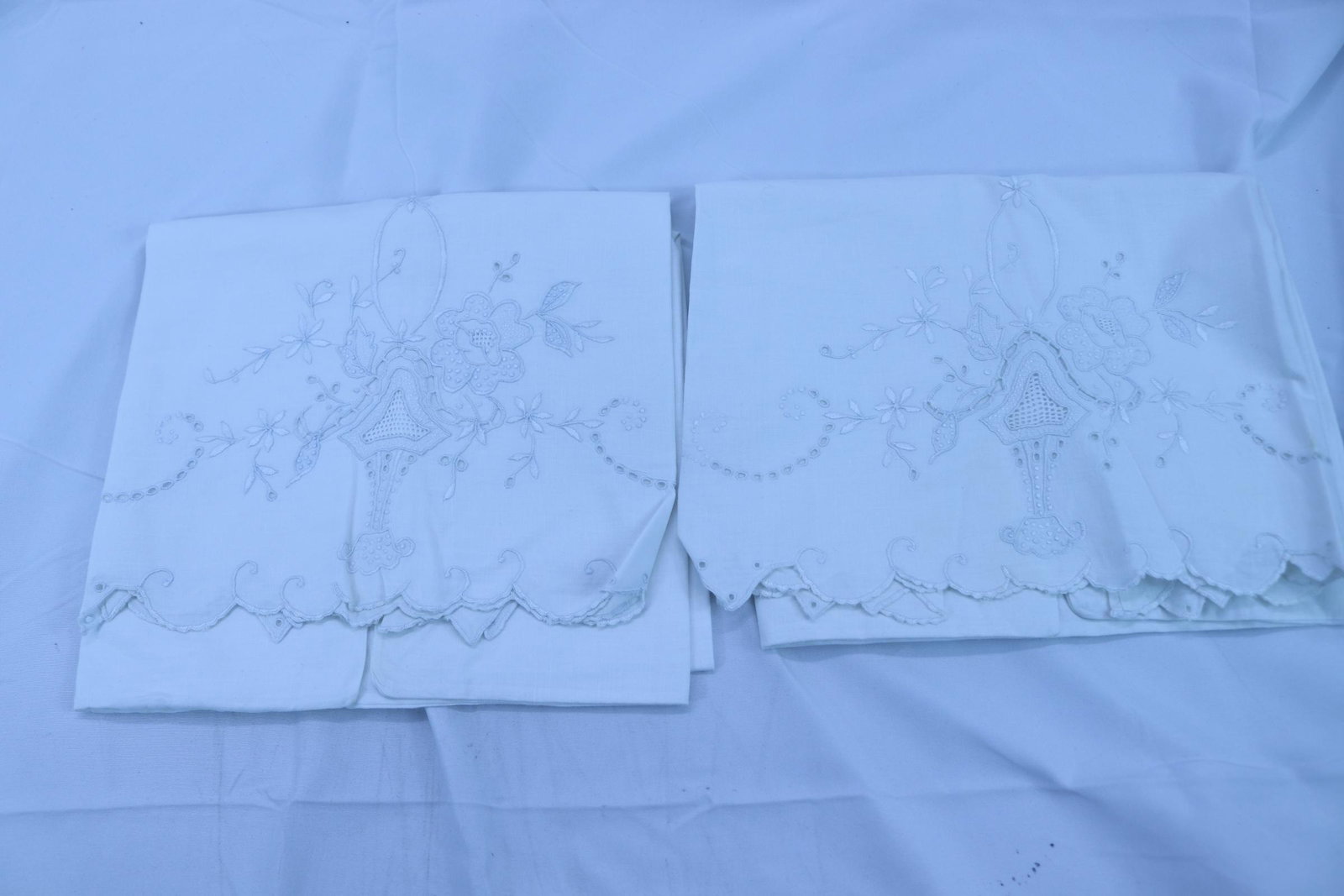 Set of 2 Vintage Embroidered King-Sized Pillow Cases: see photos.