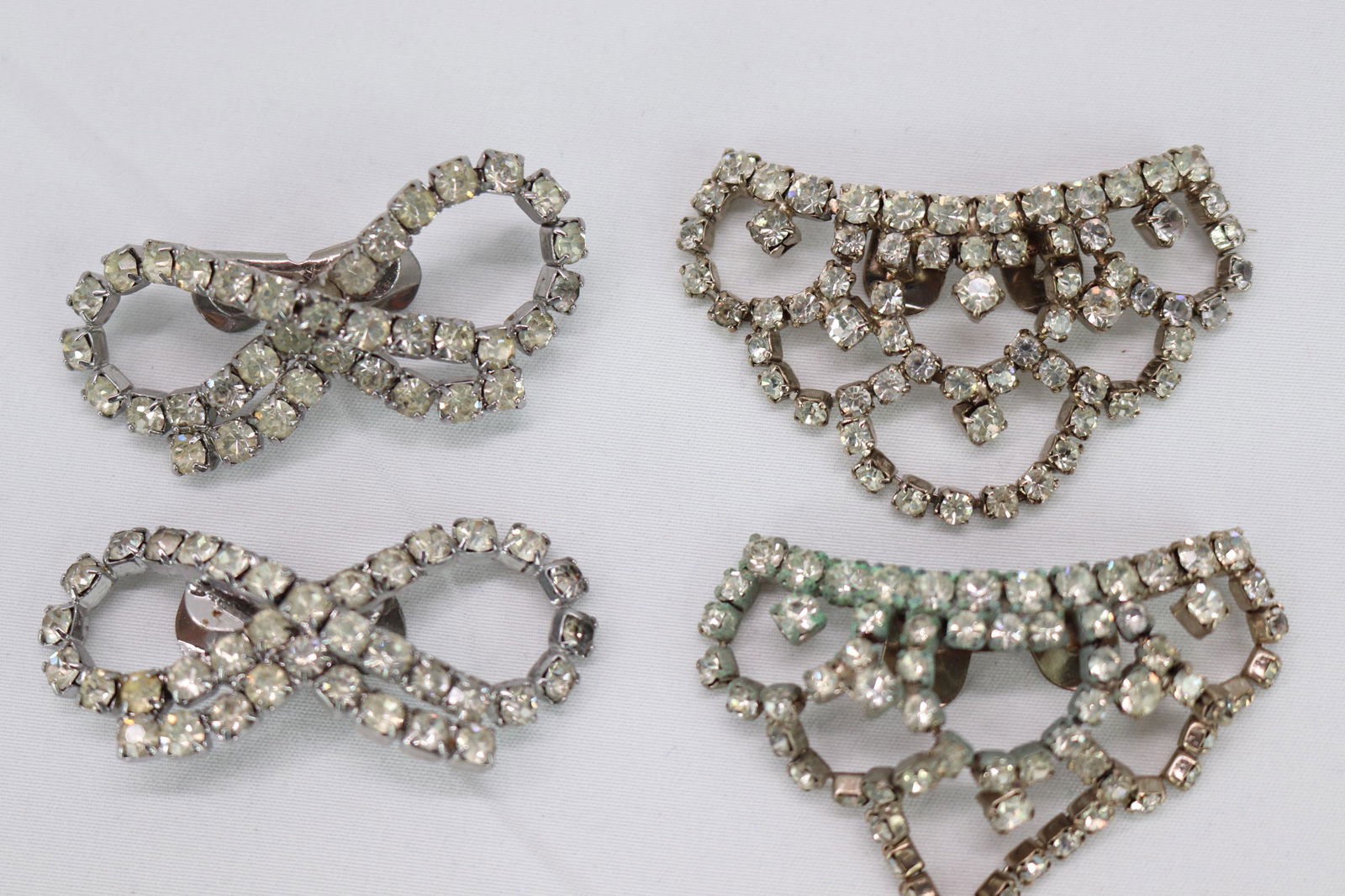 Lot of 2 Pairs of Rhinestone Shoe Clips Signed Musi (1 of 7)