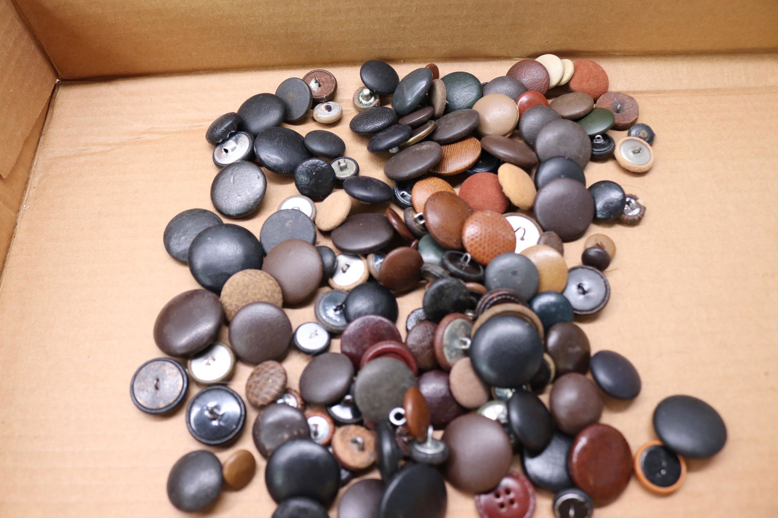 Large Lot of Vintage Leather Buttons (1 of 4)