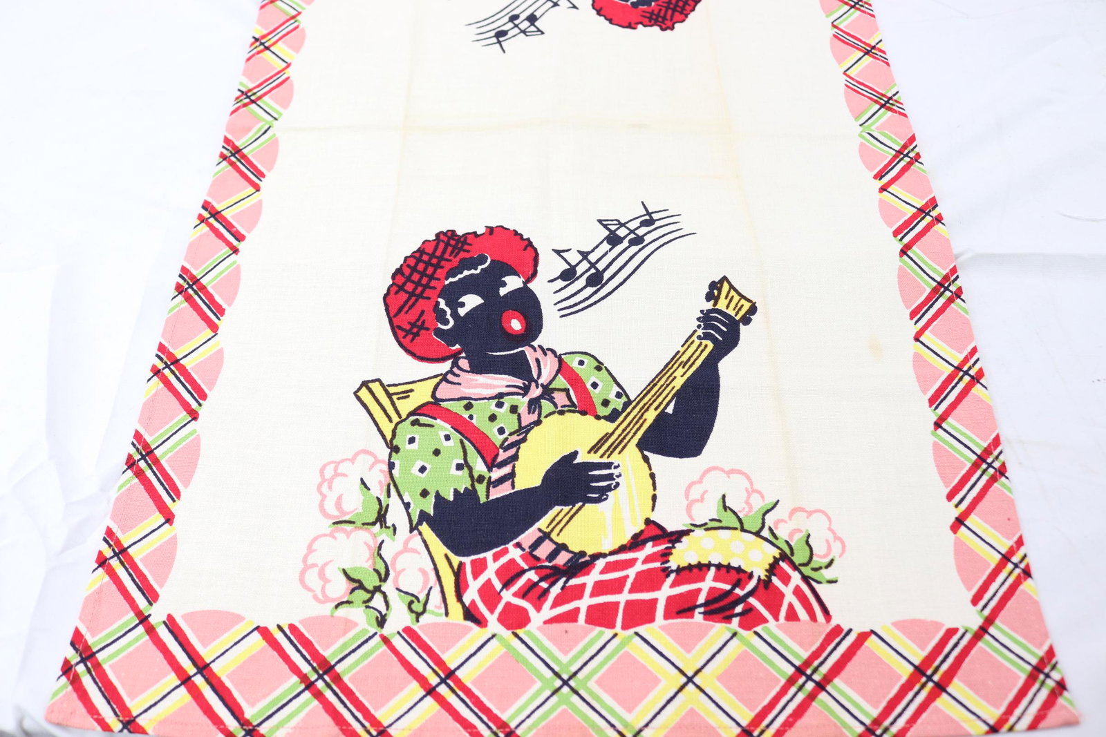 Vintage Black Americana Kitchen Towel, Boy Playing Banjo: vintage never used, see photo's