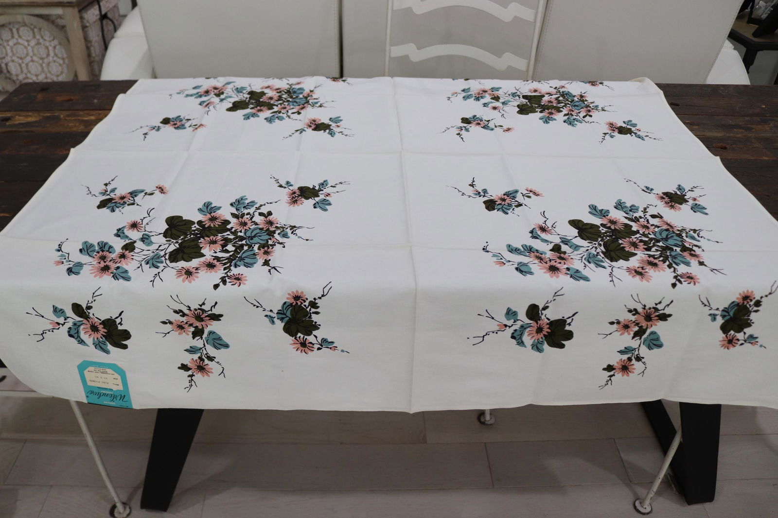 Vintage Wilendur Ming Flower Cotton Printed Kitchen Tablecloth: vintage never used with original label, 45 square, see photo's