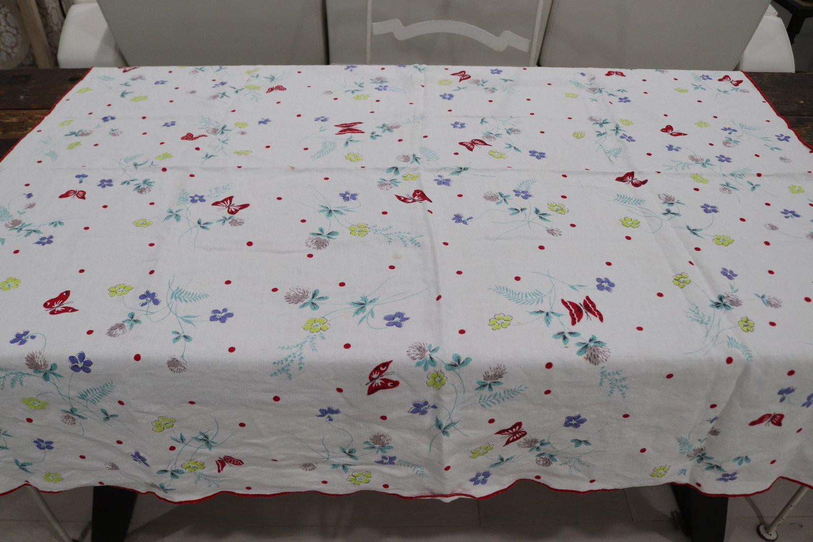 Vintage Wild Flower & Butterfly Cotton Kitchen Tablecloth: 48 Square, see photo's