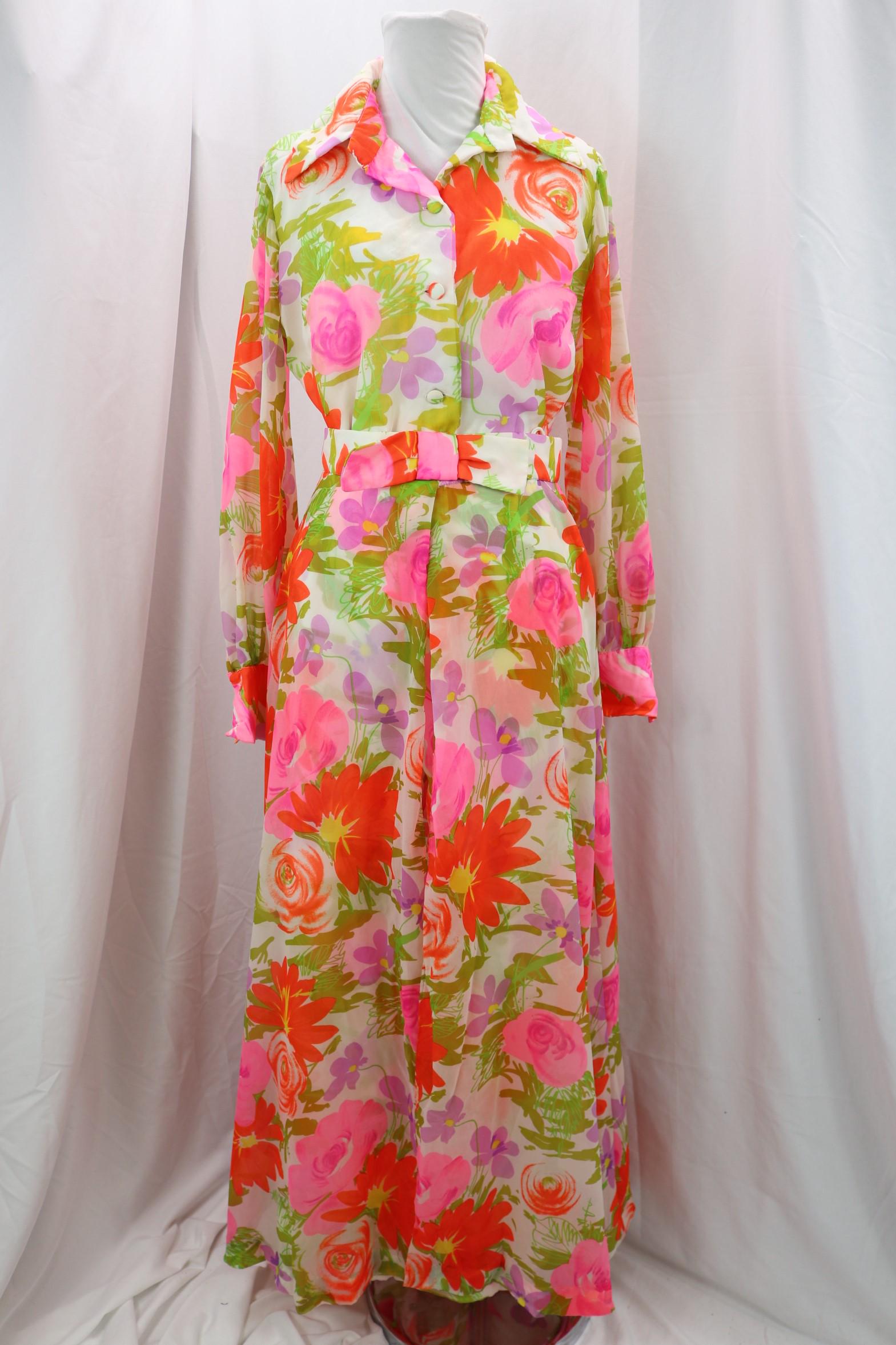 Vintage 1970's Floral Chiffon 3 Pc Pant Set, Connie Unger: good condition, see photo's, approx. 38 bust, 28 waist
