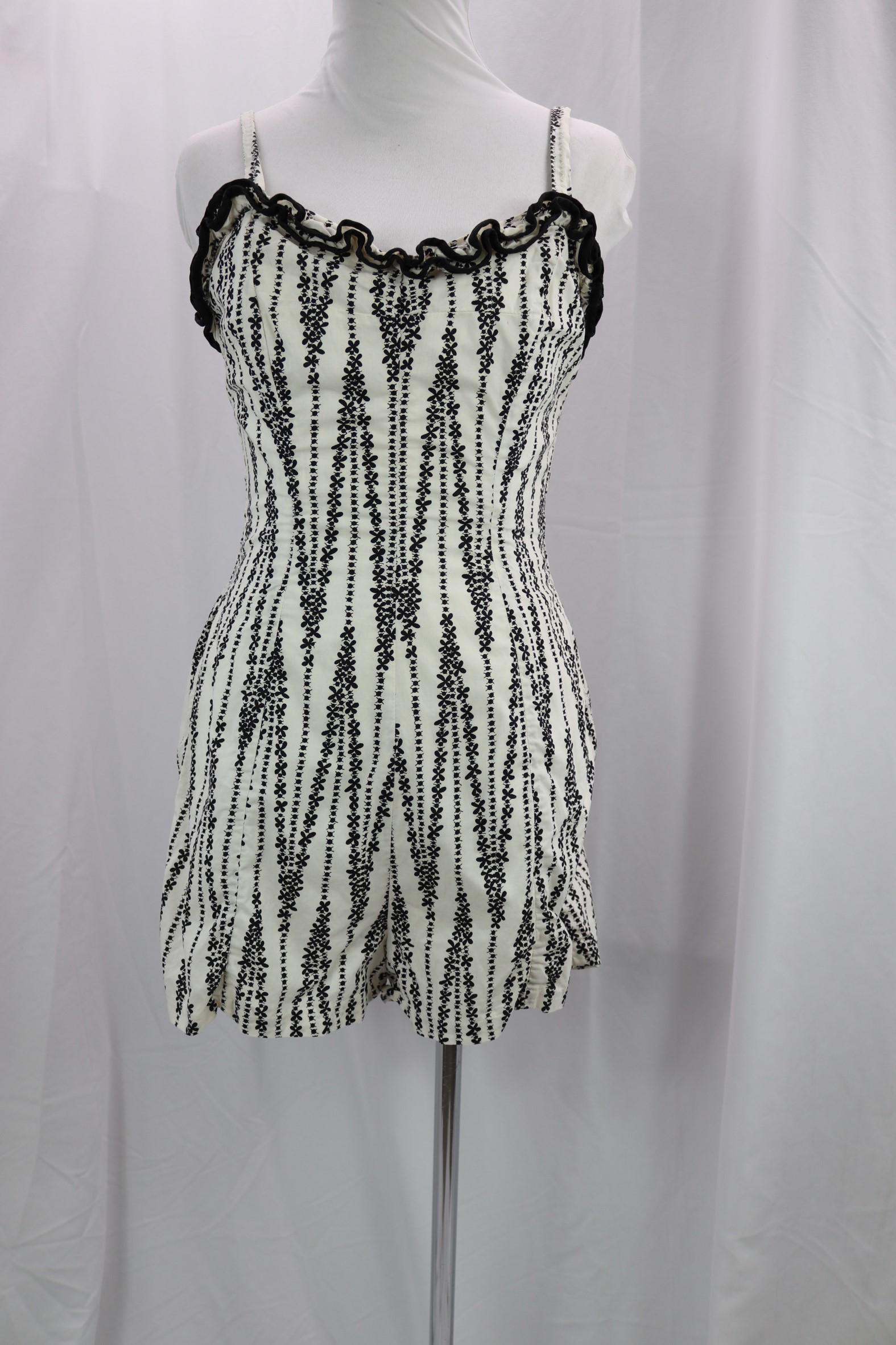 Vintage 1950's Bathing/Playsuit by Jantzen: good condition, see photo's, approx. 34 bust, 25 waist