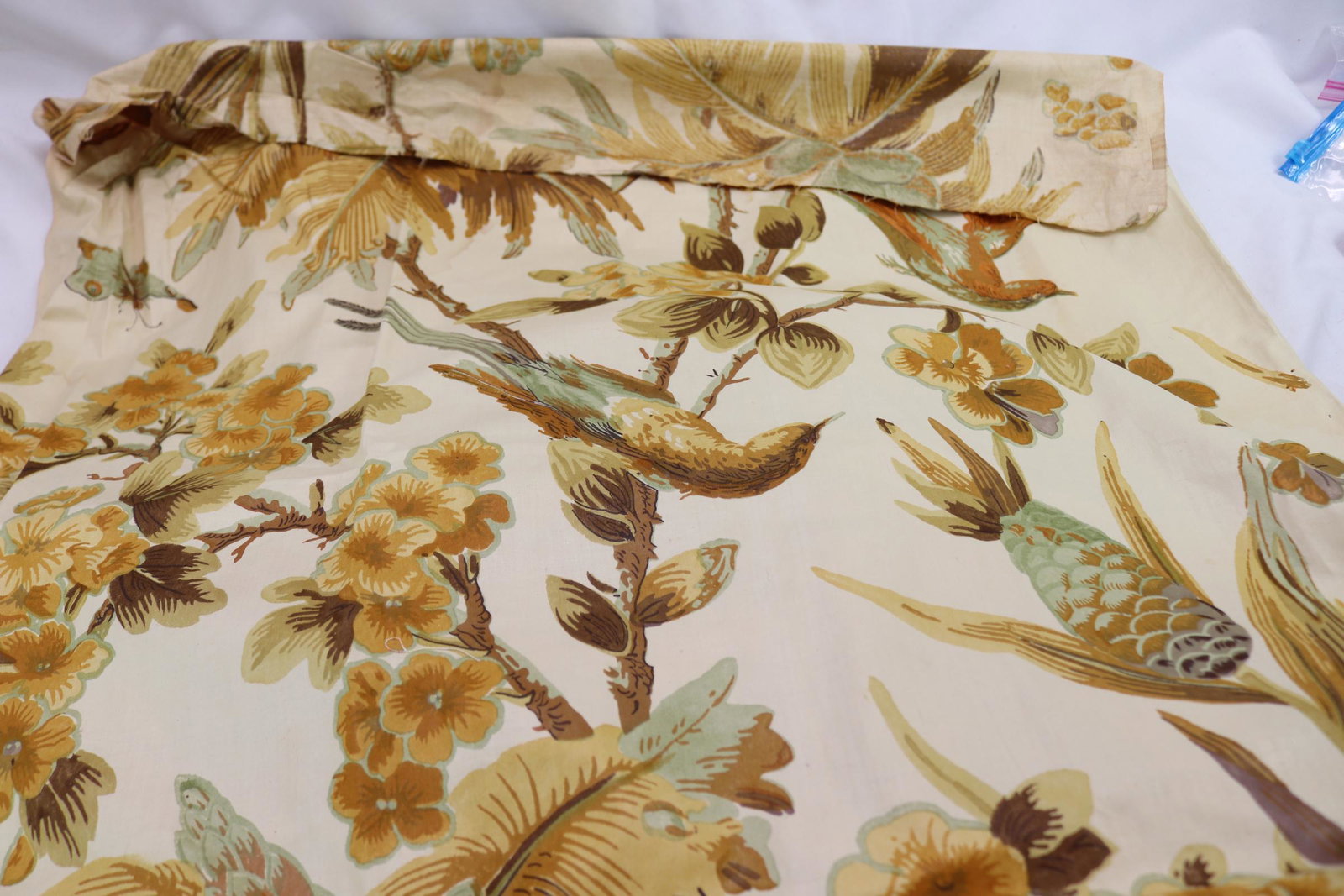 Vintage French Chintz Fabric with Birds: approx. 870 x 31 Inches (24 plus yards) some water stains, see photo's