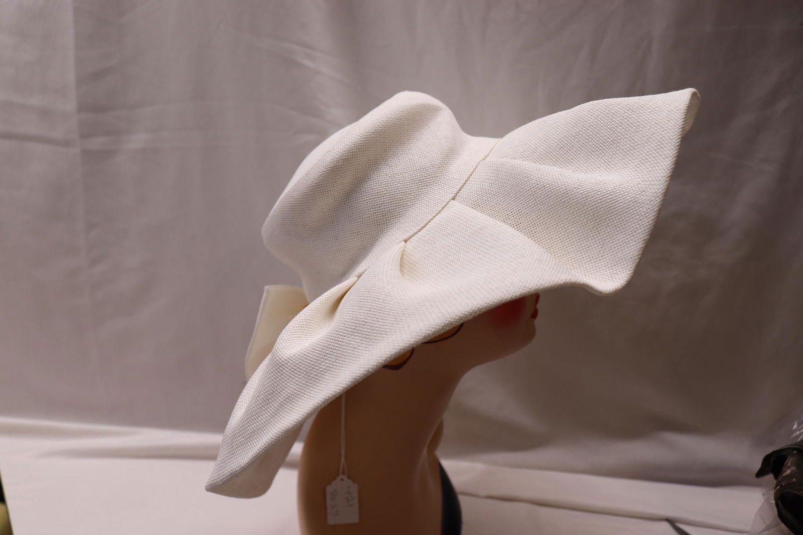 Vintage 1980's Wide Brim White Fabric Hat (1 of 5)