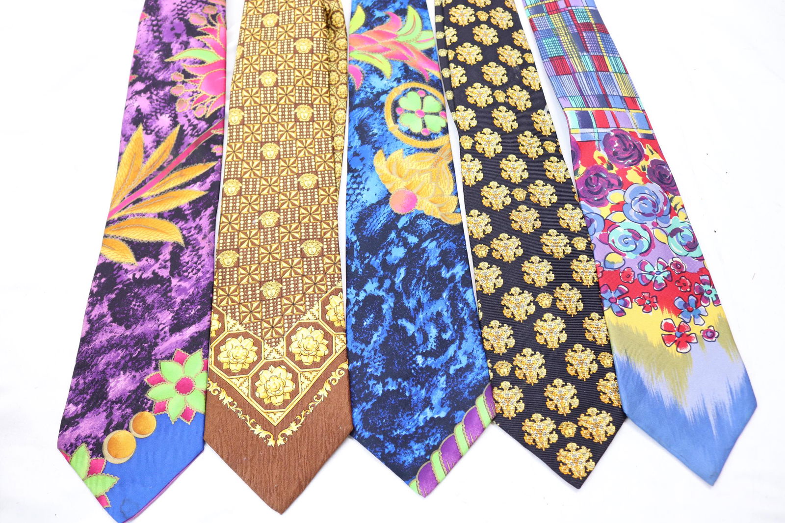 Lot of 5 Vintage 2000's Gianni Versace Men's Ties (1 of 20)