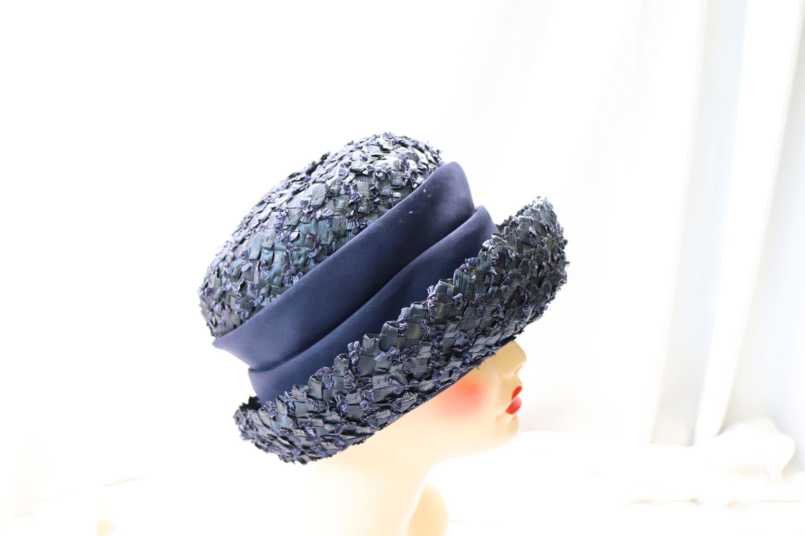 Vintage 1960's Raffia Bumper Style Hat, by Pasadena Hats (1 of 4)