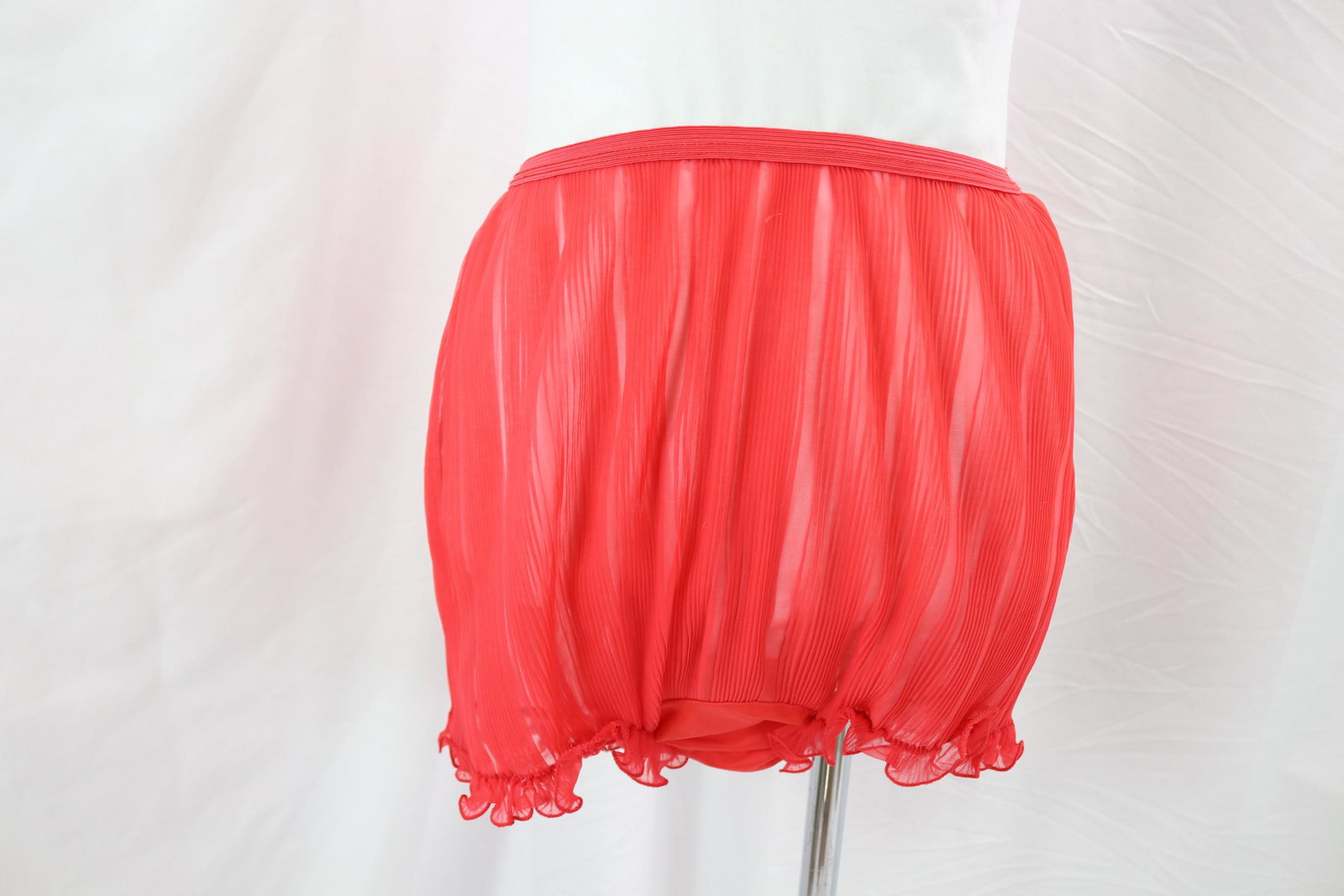 Vintage 1960's Mary Barron Red Brief Style Ladies Panties: approx. 24 -32 waist, appear to be unworn condition, see photo's