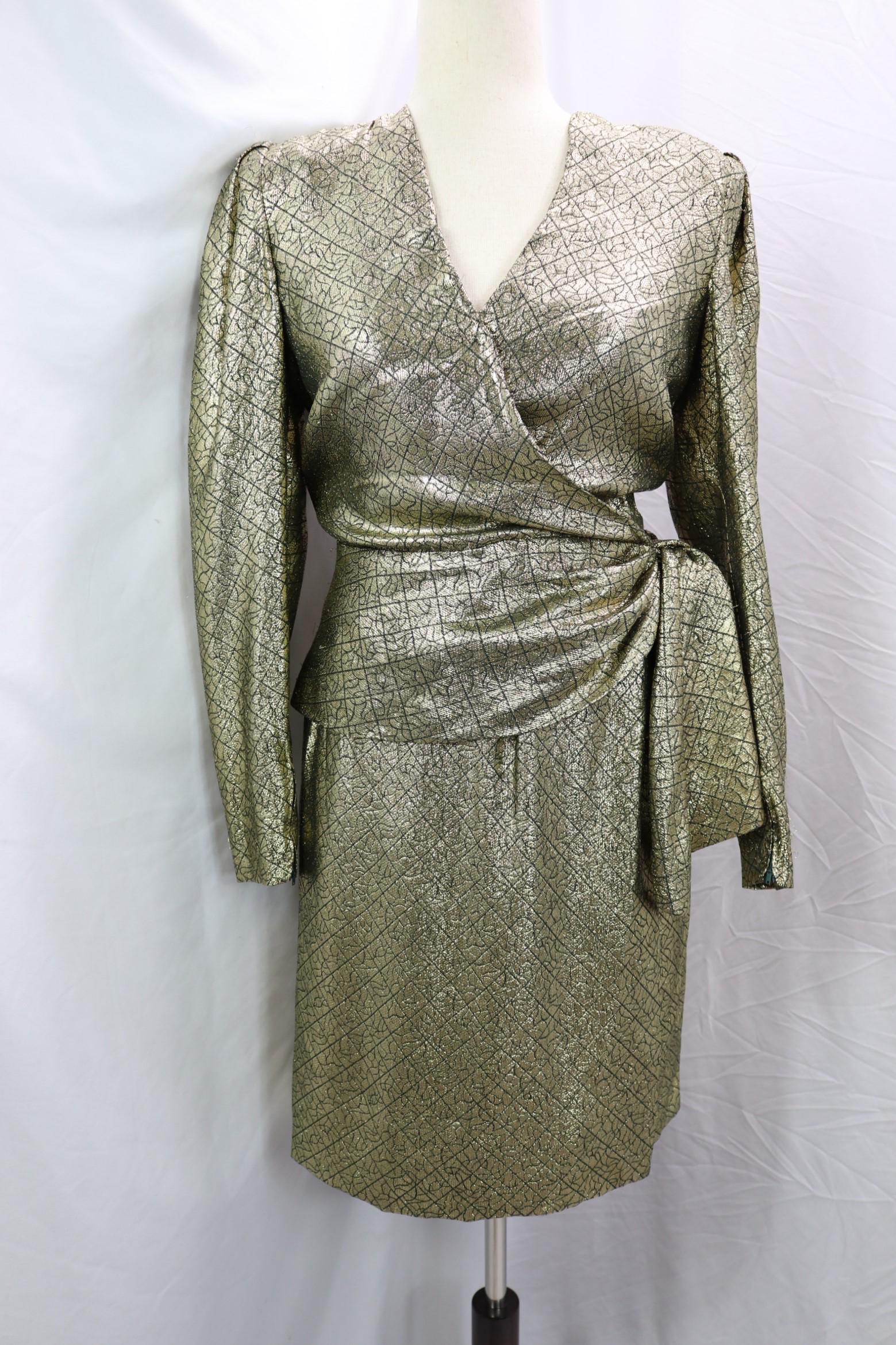 Vintage 1980's Philippe Venet Gold tinsel Skirt Set: approx. 36 bust, 26 waist, some pulls to tinsel see photo's