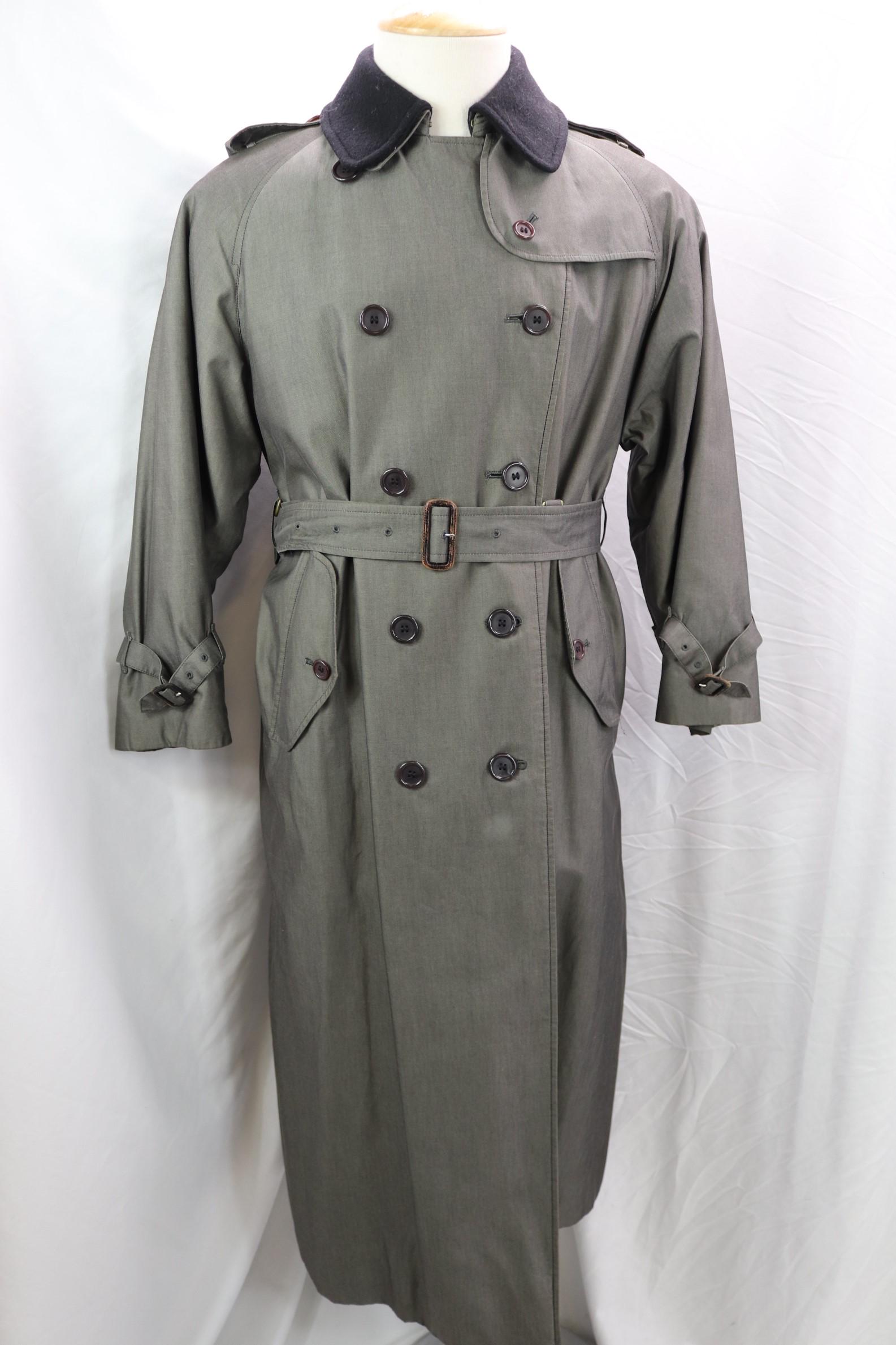 Vintage 1980's Burberrys Men's Trench Coat, Removable Lining (1 of 7)