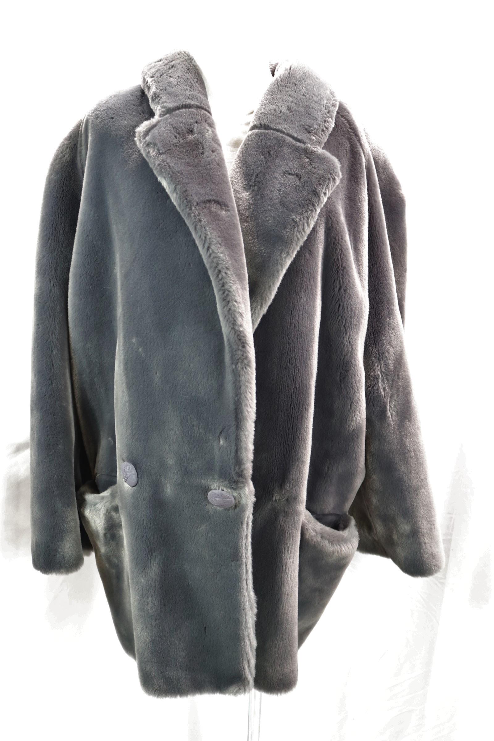 Vintage Jean Philippe Riciflair Ladies Grey Faux Fur Coat (1 of 6)