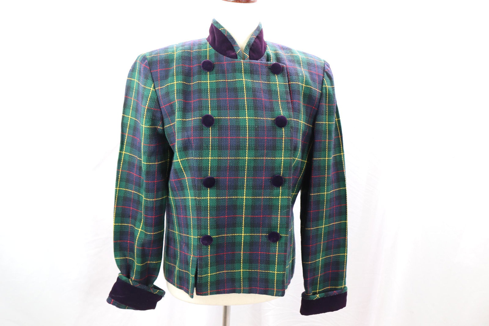 Vintage 1960's John Roberts Tartan Plaid Ladies Jacket: wool with velvet trim, approx. 40 bust, 38 waist, good condition, see photo's
