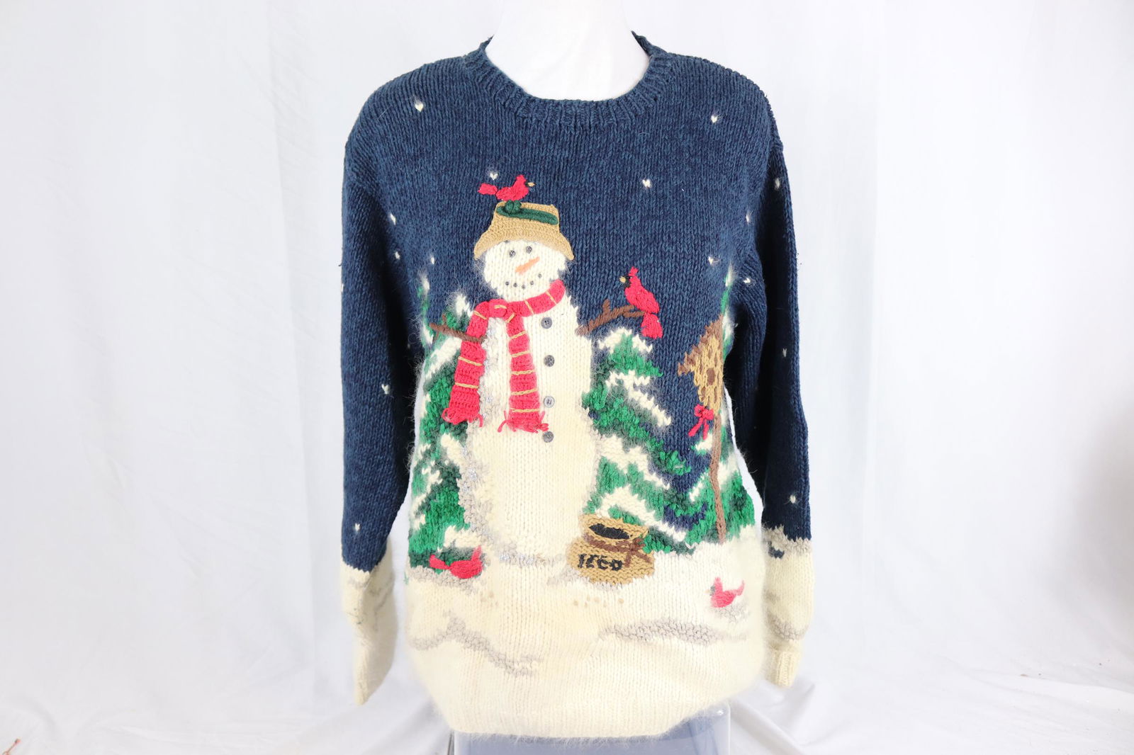 Vintage Croft & Barrow Hand Knit Snowman Sweater: approx. 42 bust, see photo's