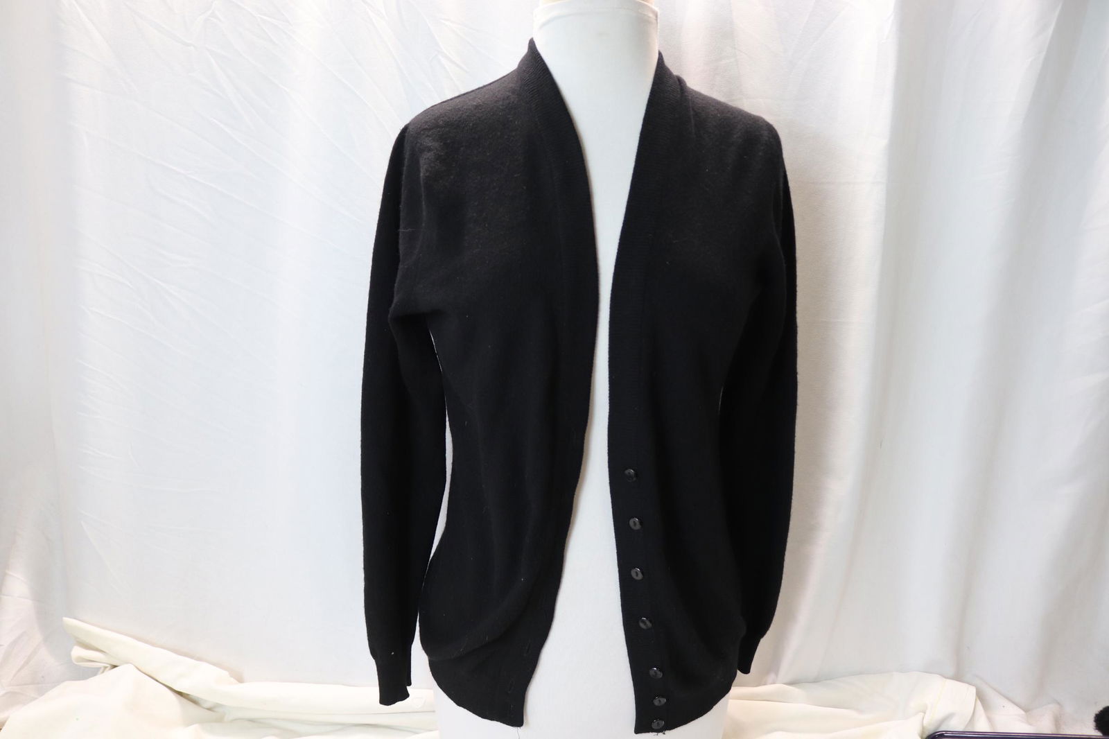 Vintage 1970's Jaeger Black Cashmere Cardigan Sweater: approx. 38 bust, 32 waist, good condition, see photo's