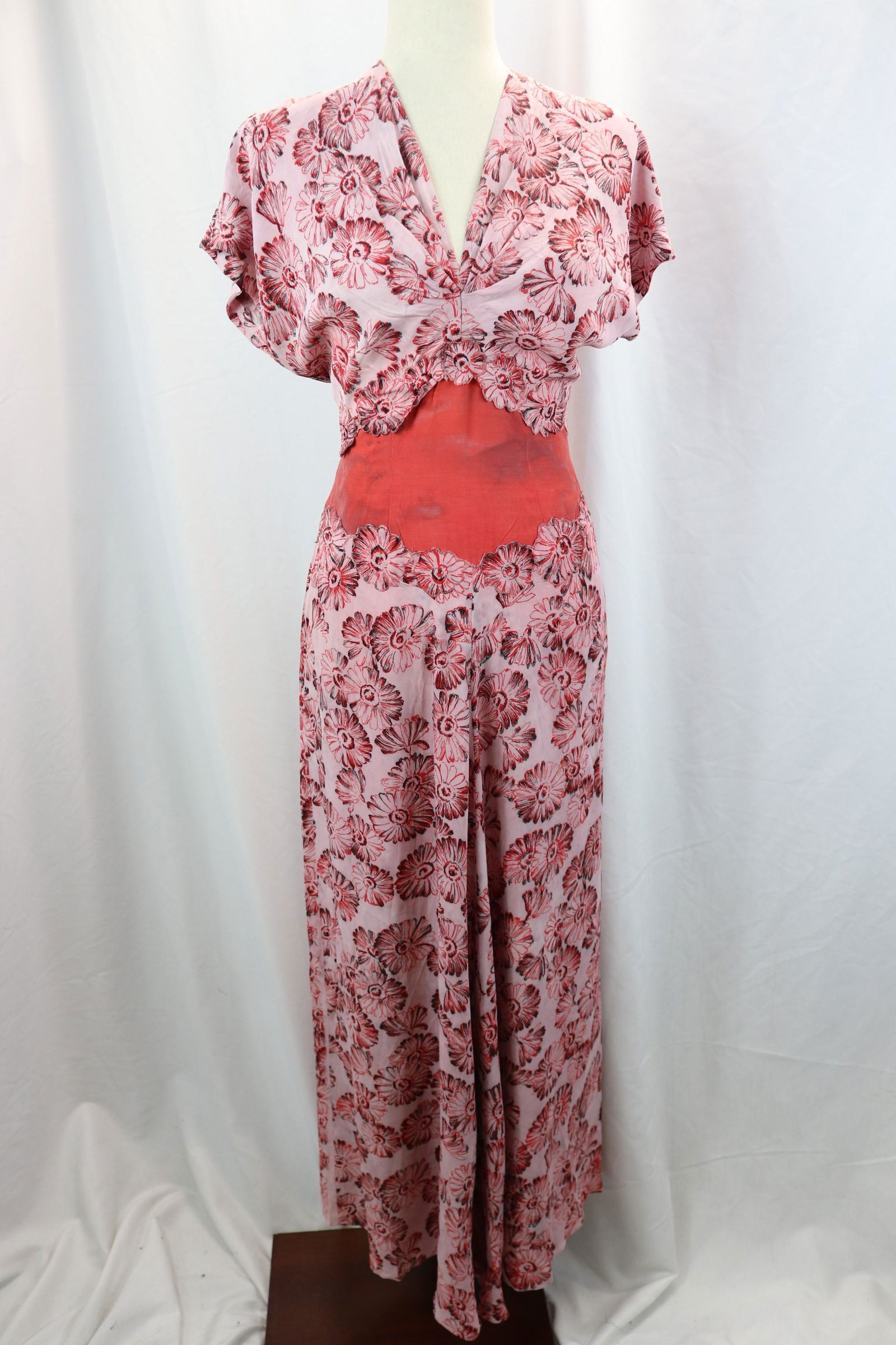 Vintage 1930's Large Floral Print Gown (1 of 9)