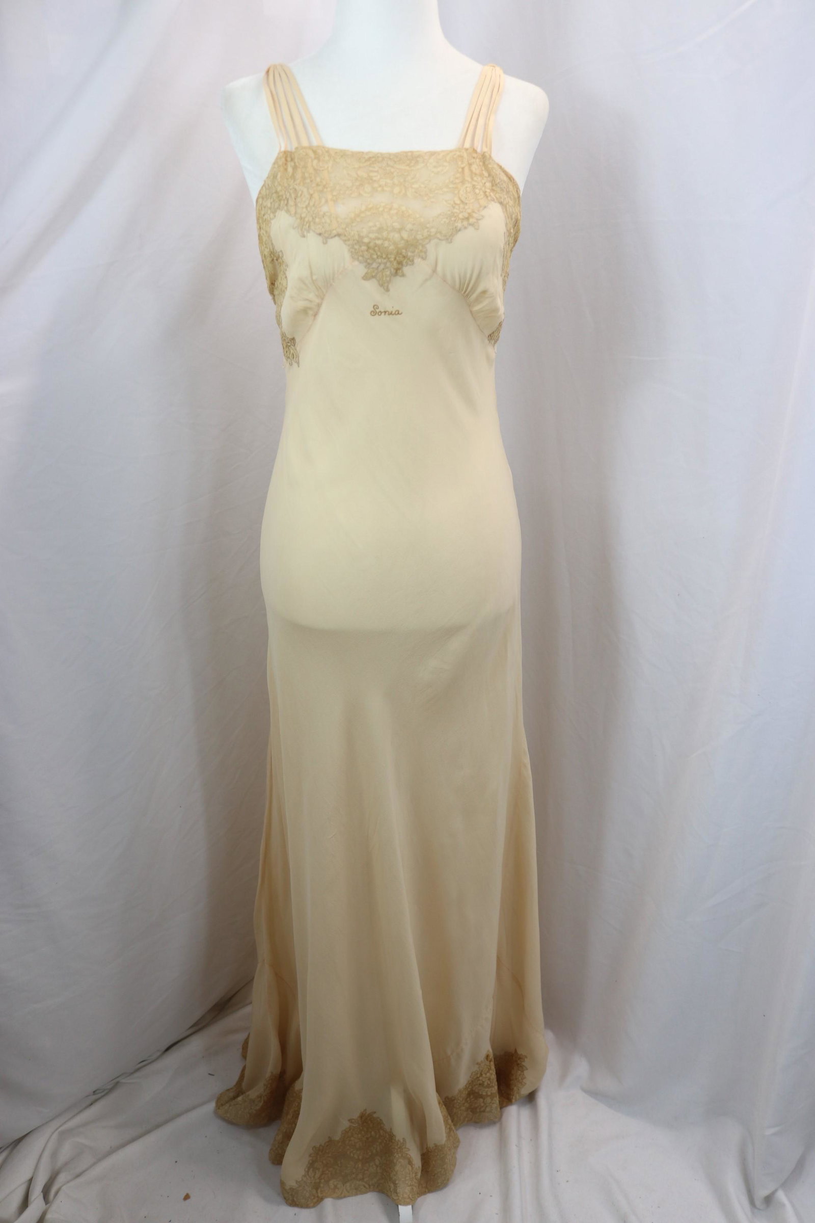 Vintage 1930's Silk & Lace Bias Cut Negligee: monogrammed Sonia, approx. 32 bust, 30 waist, some hole in lace, see photo's
