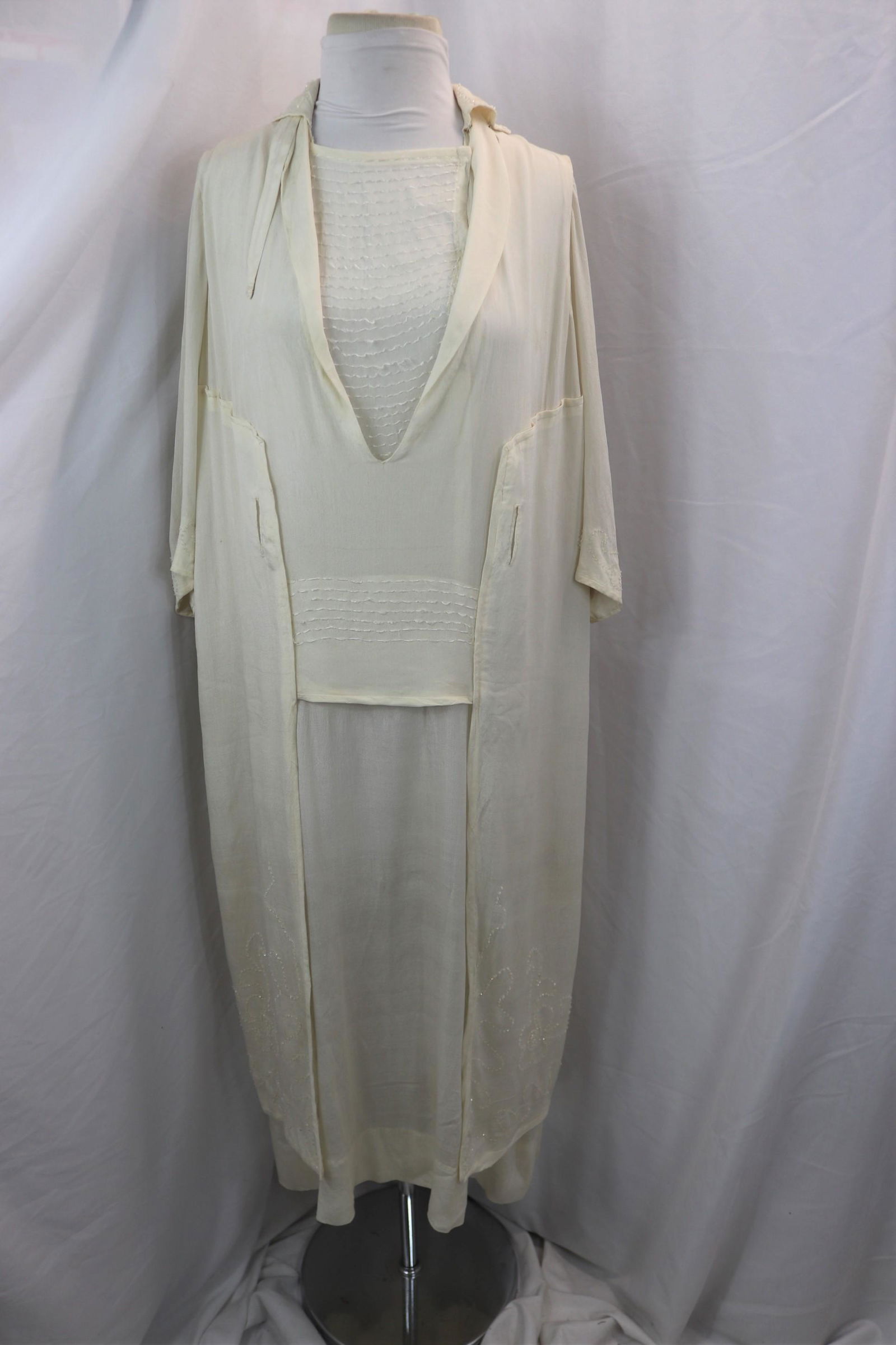 Vintage 1900's White Silk & Beaded Dress (1 of 12)