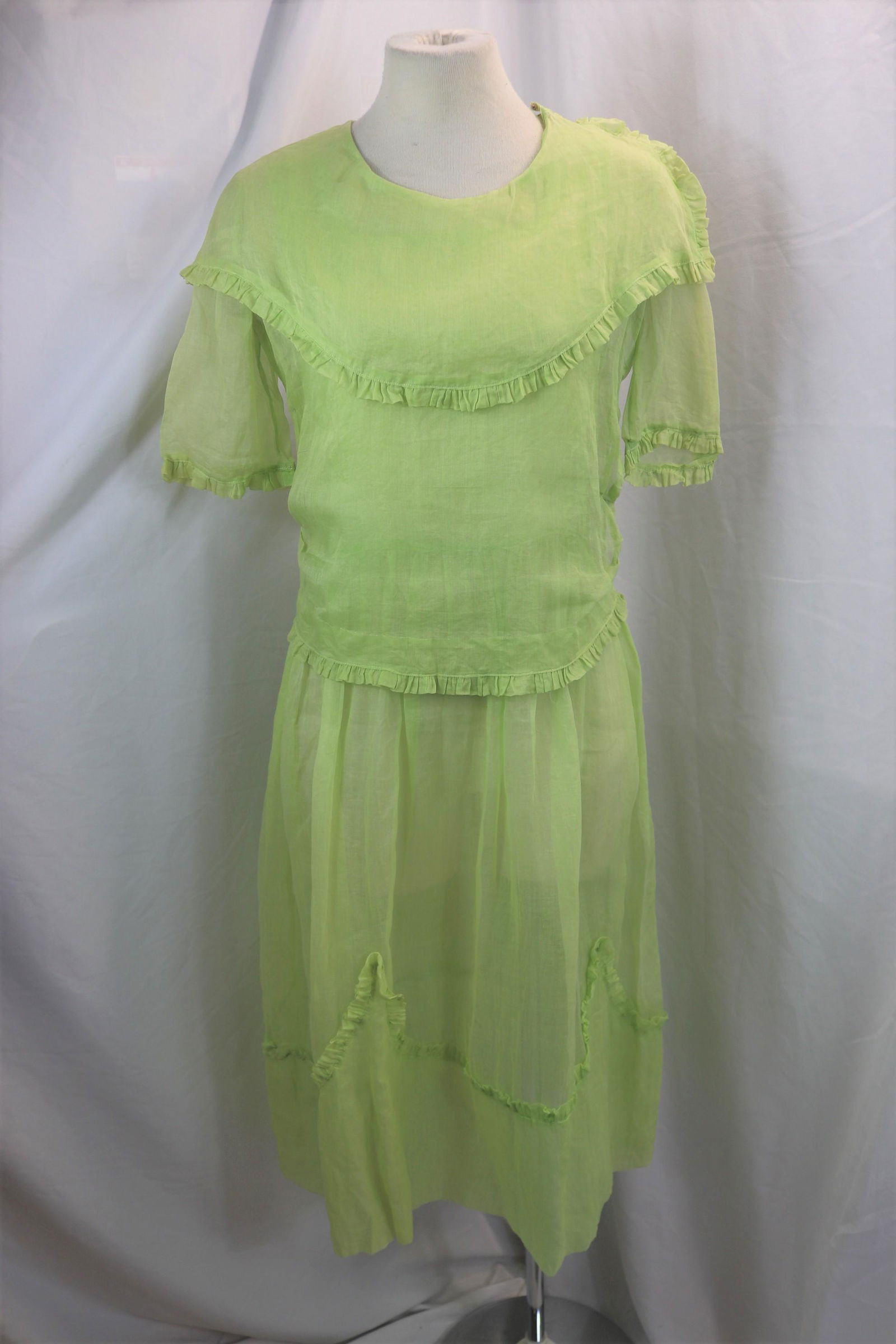 Vintage 1920/30's Sheer Green 2 Piece Dress Set (1 of 6)