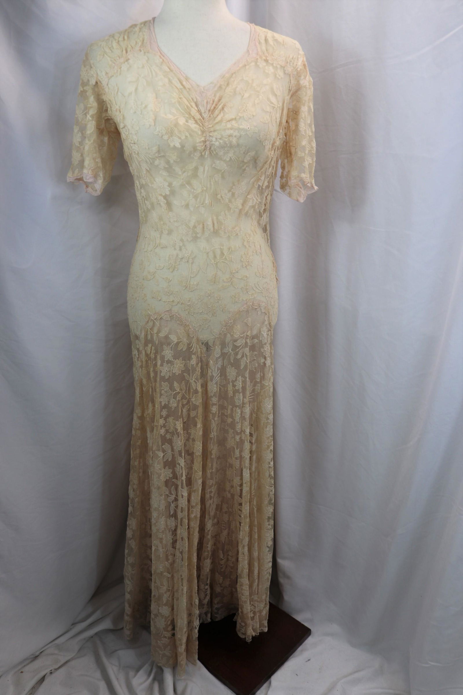 Vintage 1930's Lace Gown: approx. 36 bust, 32 waist, holes throughout, see photo's