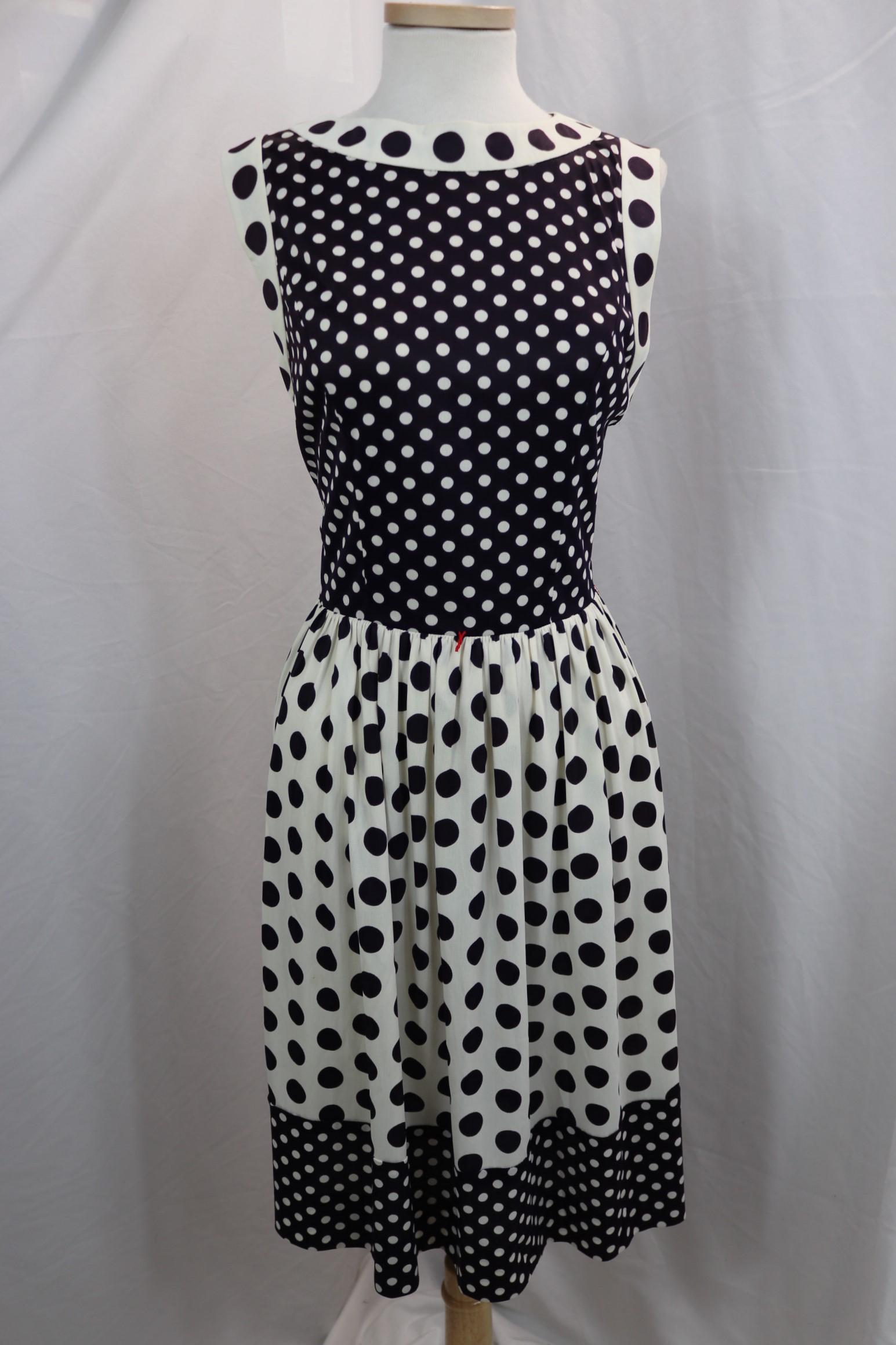 Vintage 1960's R&K Knits Polk-a-dot Dress (1 of 6)