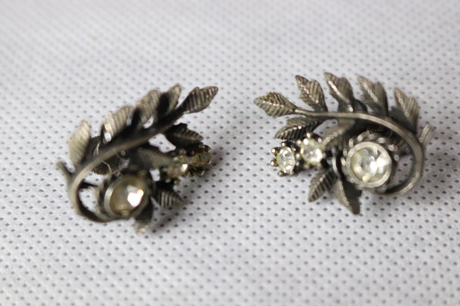 Coro screw deals back earrings