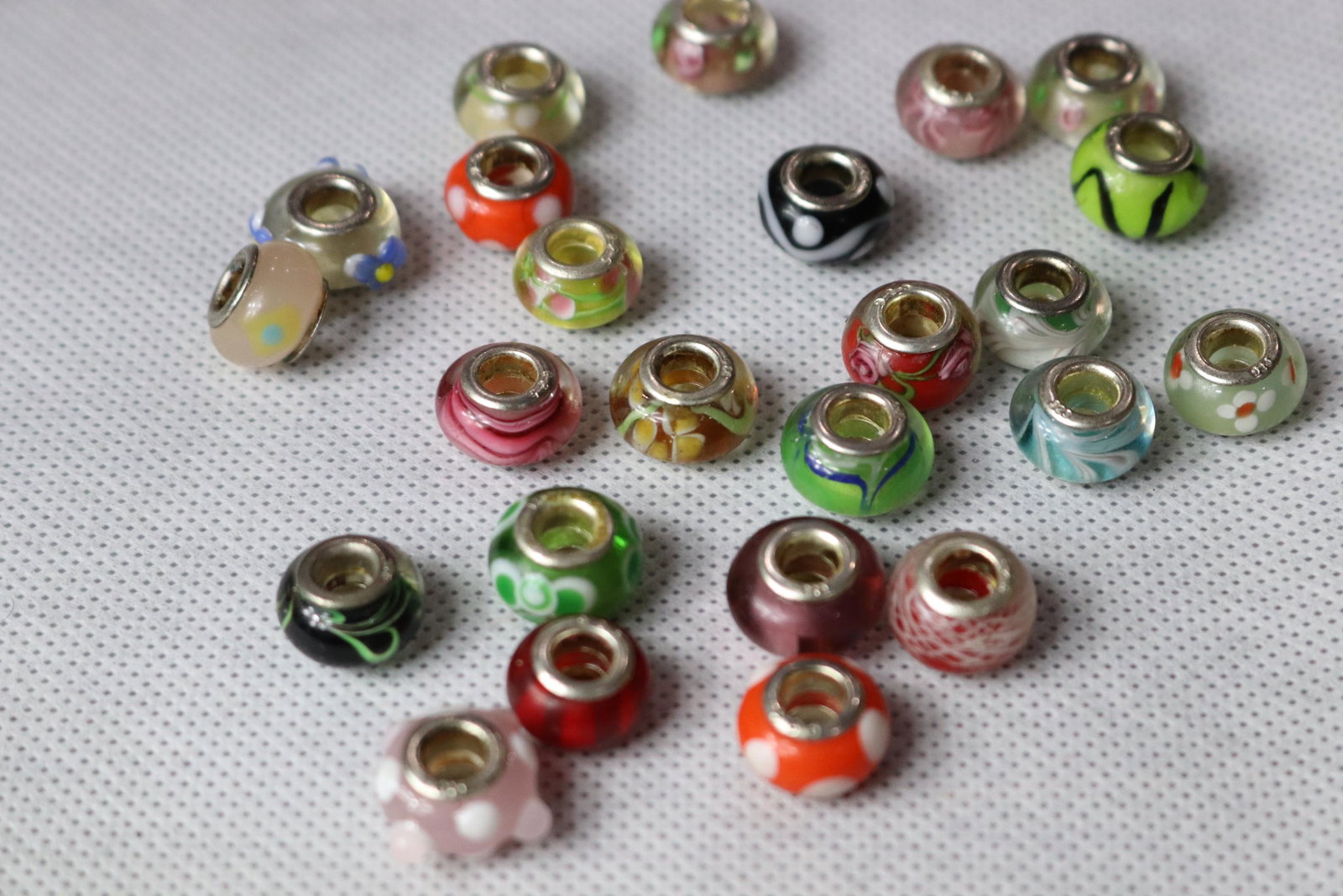 Vintage Lot of Pandora Style Sterling Art Glass Beads: various colors