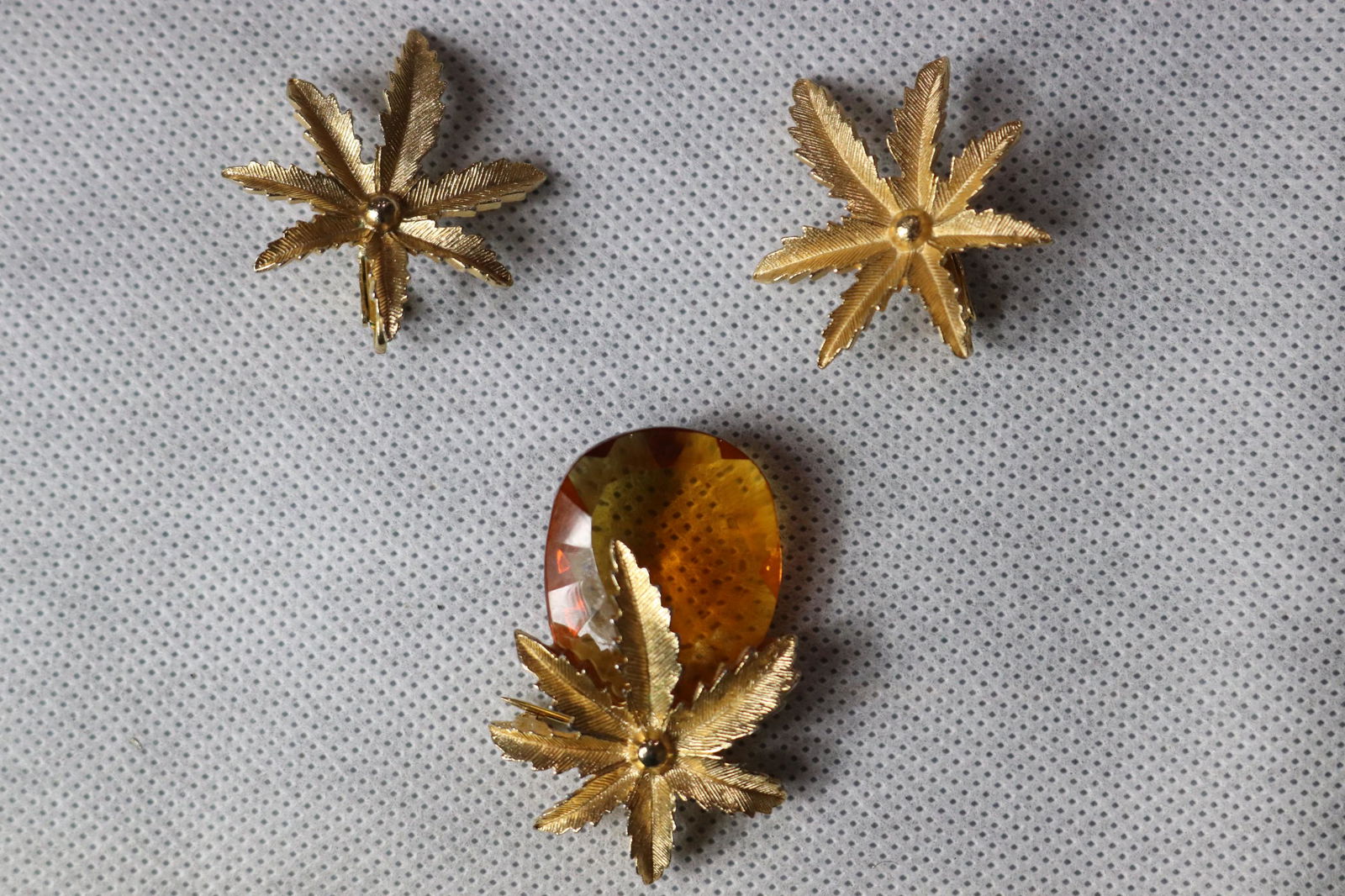 Vintage Sarah Coventry Brooch & Earrings (1 of 4)