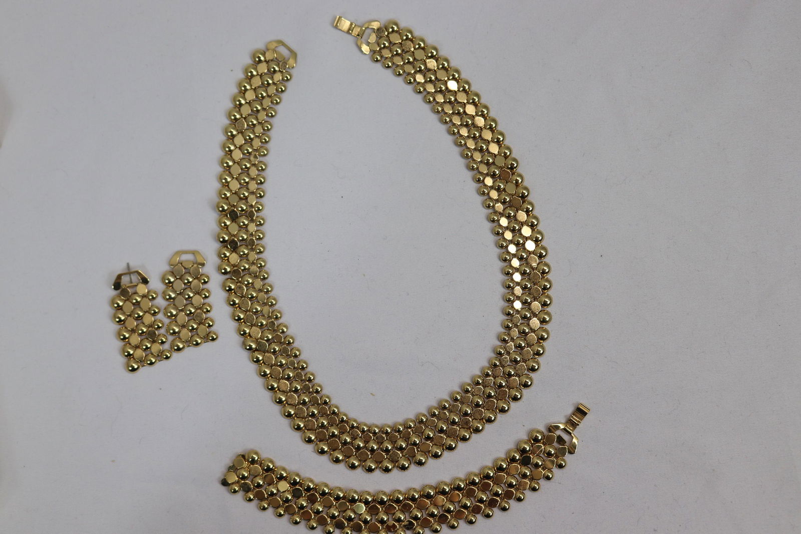 Vintage Gold Tone Ball Style Necklace, Bracelet & Earring Set (1 of 3)