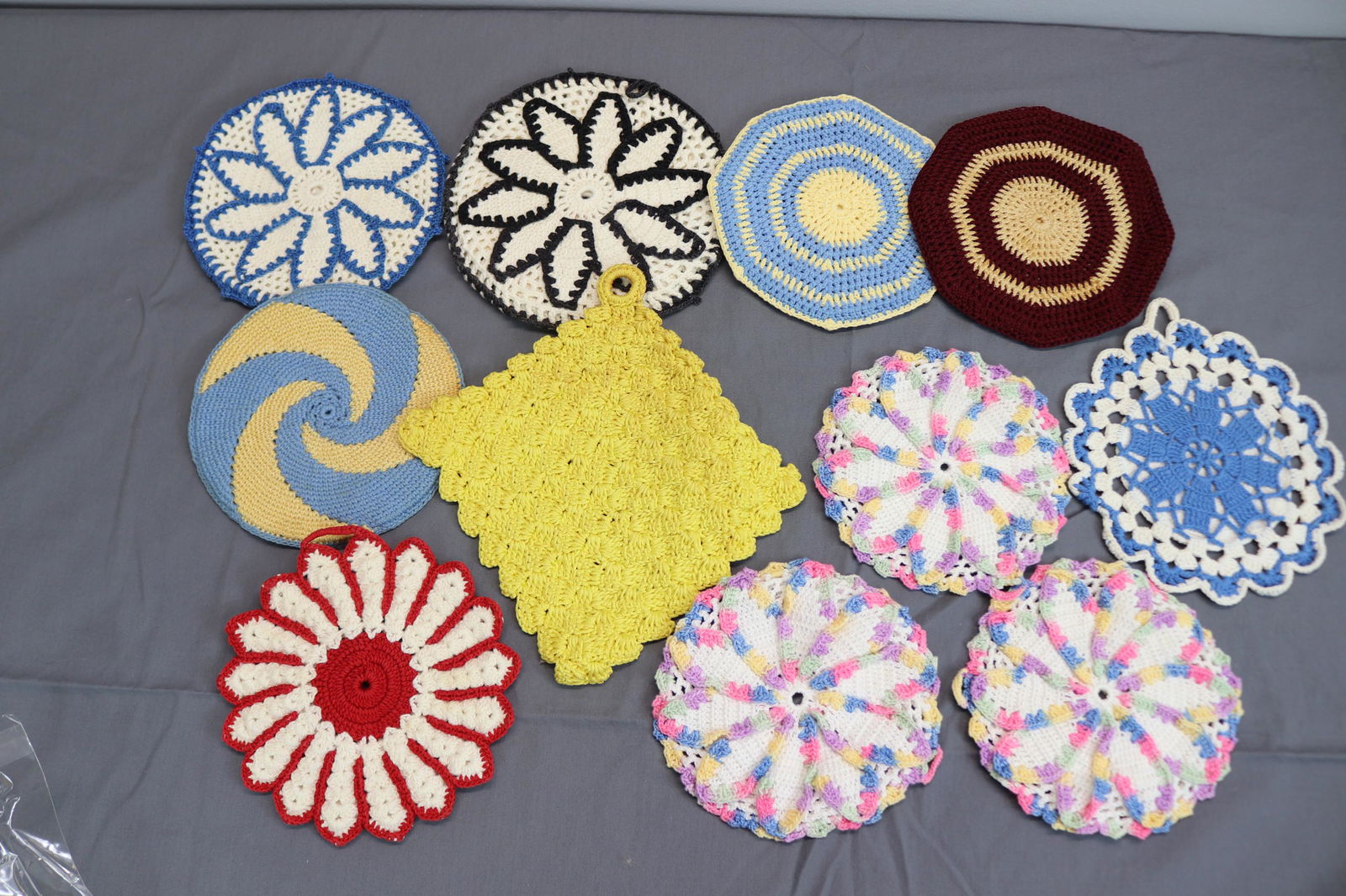 Lot of 11 Vintage hand Crochet & Knit Pot Holders: see photo's