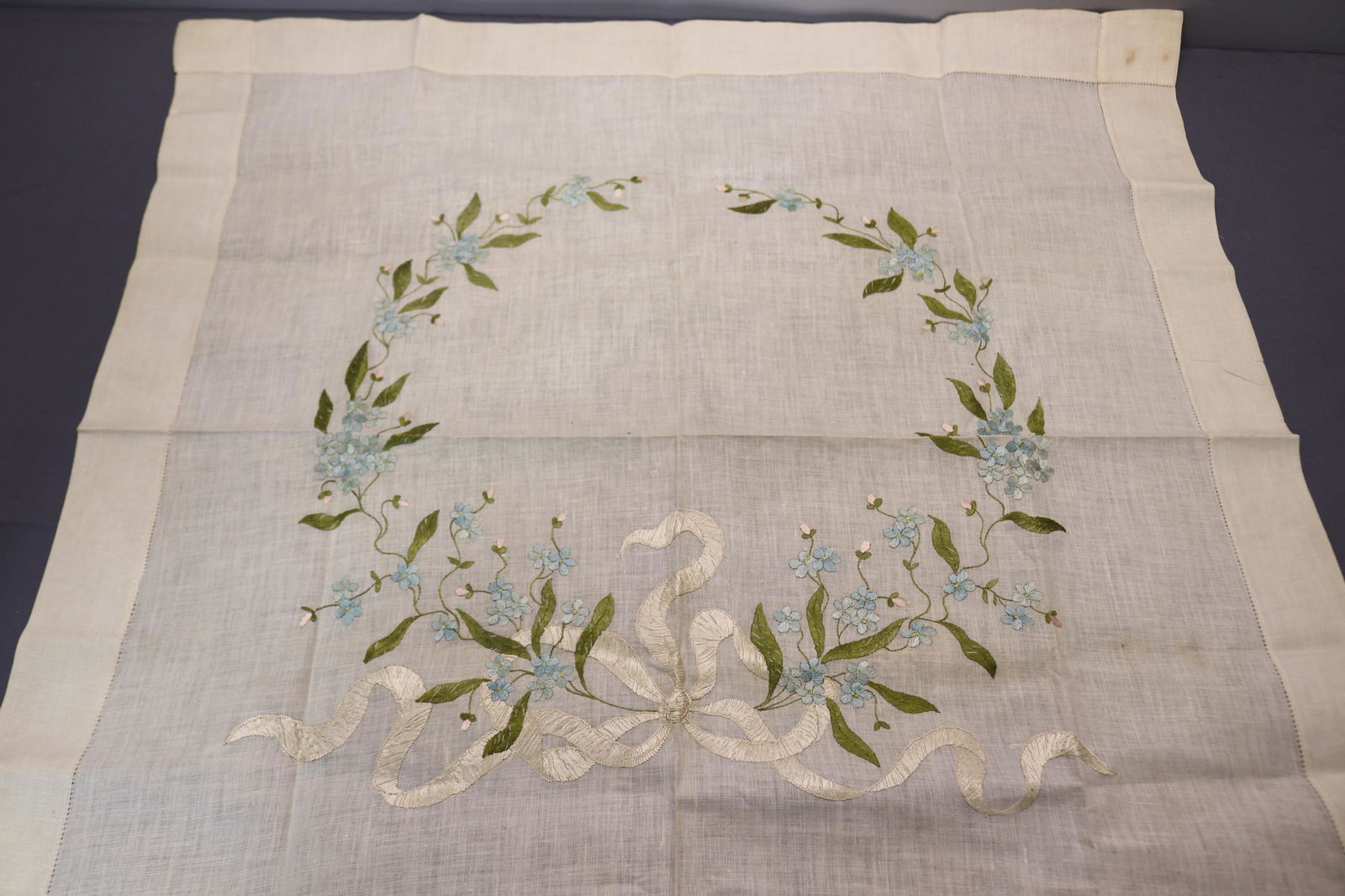 Vintage Society Silk Embroidered Linen Square Table Topper Doilies (1 of 7)