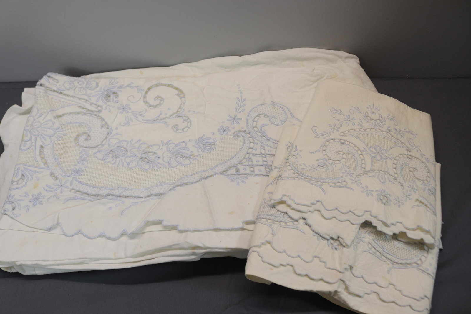 Lot of Antique Madera Sheet & Pillow Cases (1 of 10)