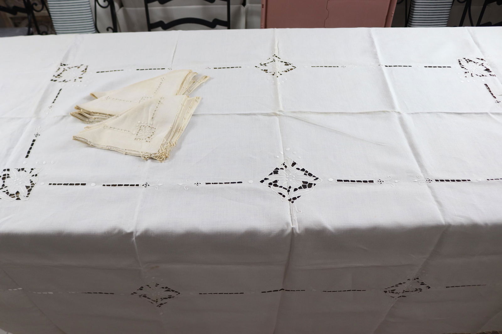 Vintage Madeira Lace Linen Tablecloth & Napkin Set (1 of 11)