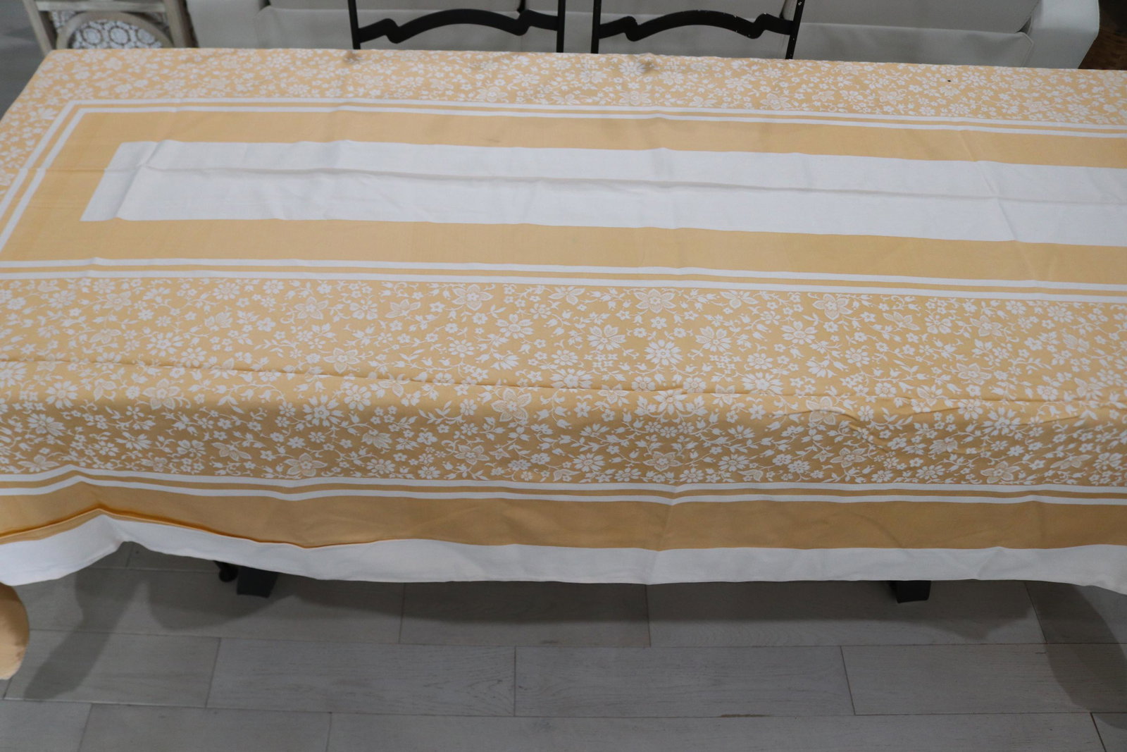 Large Vintage Yellow Damask Linen Tablecloth: approx. 112x58, see photo's, small hole