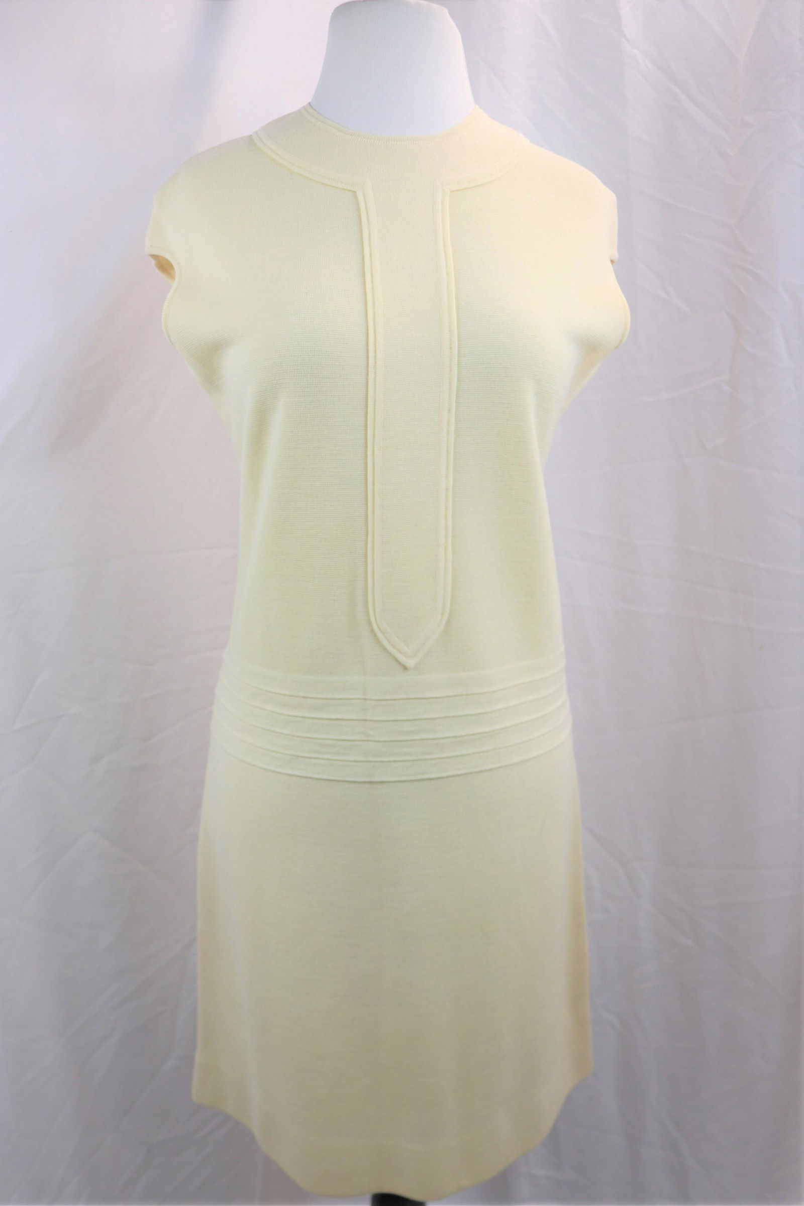 Vintage 1960's Wool Knit Shift (1 of 4)