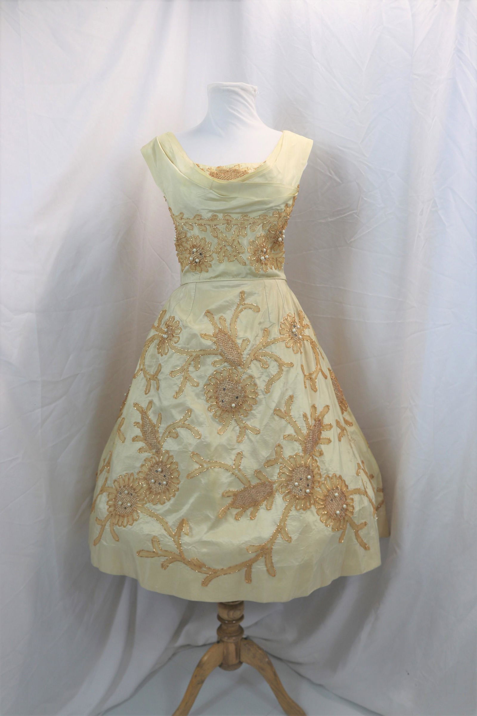 Vintage 1950's Ceil Chapman Taffeta Dress with Gold Metallic Applique (1 of 11)