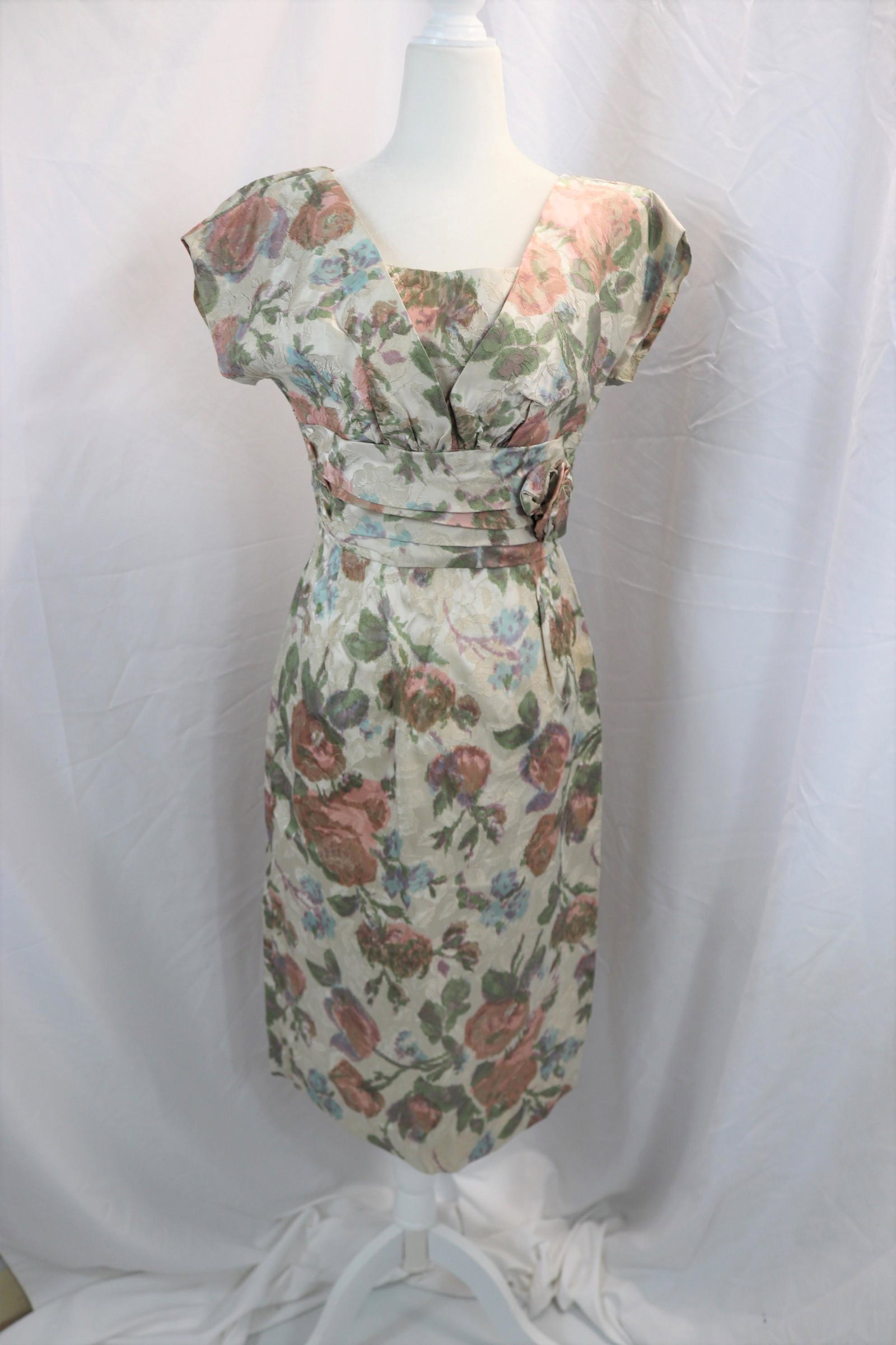Vintage 1960's Watercolor Floral Sheath Dress: approx. 36 bust, 27 waist, has hole at side, and under arm, see photo's