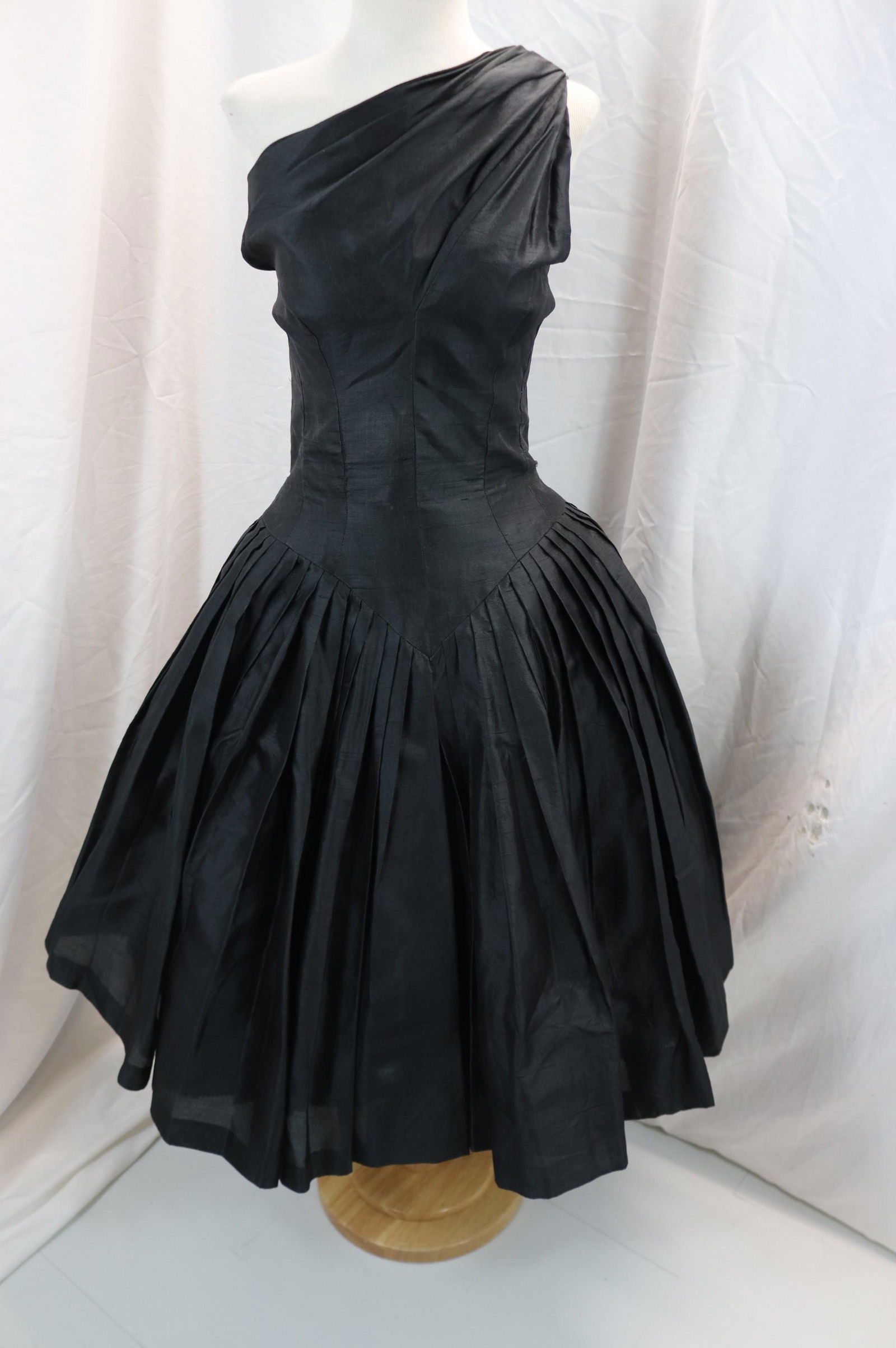 Vintage 1950's Suzy Perette Black Silk One Shoulder Dress (1 of 8)