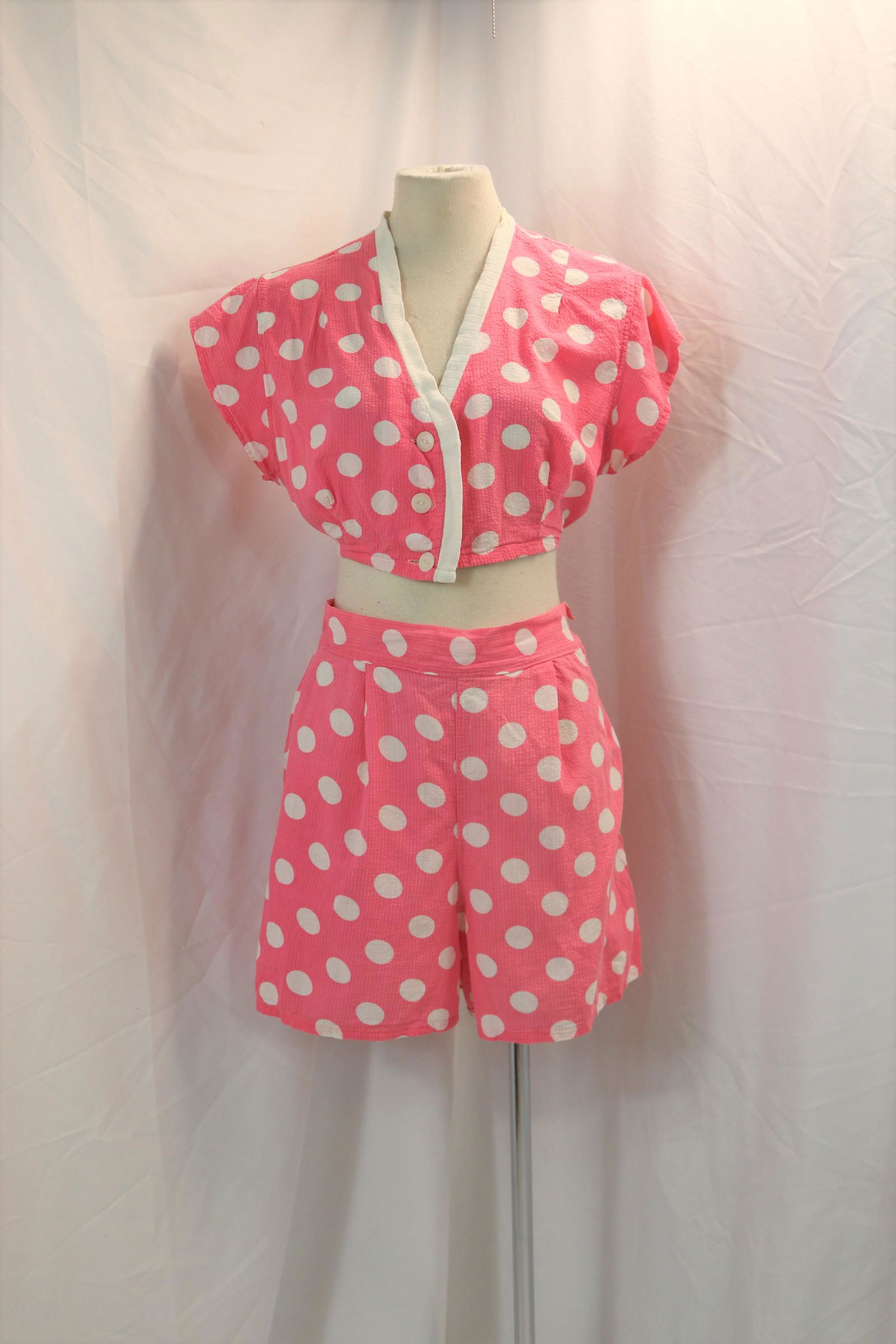 Vintage 1950's Schrank's 2 Piece Pink & White Cotton Short Set (1 of 6)