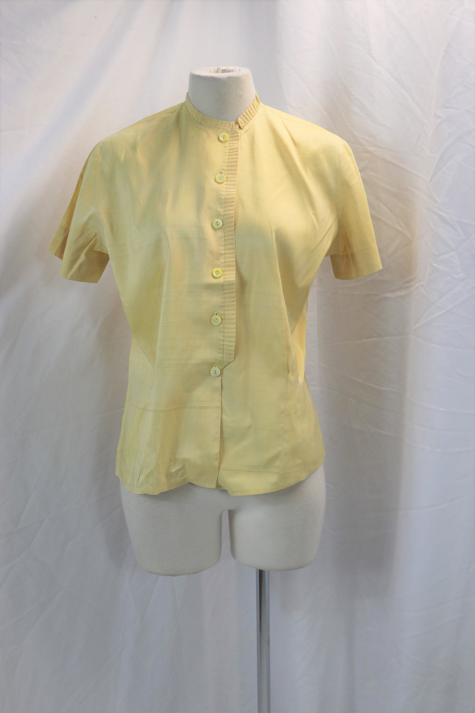 Vintage 1940's Gold Silk Blouse: approx. 40 bust, 34 waist, pin holes on shoulder, slight fray at waist darts, see photo's