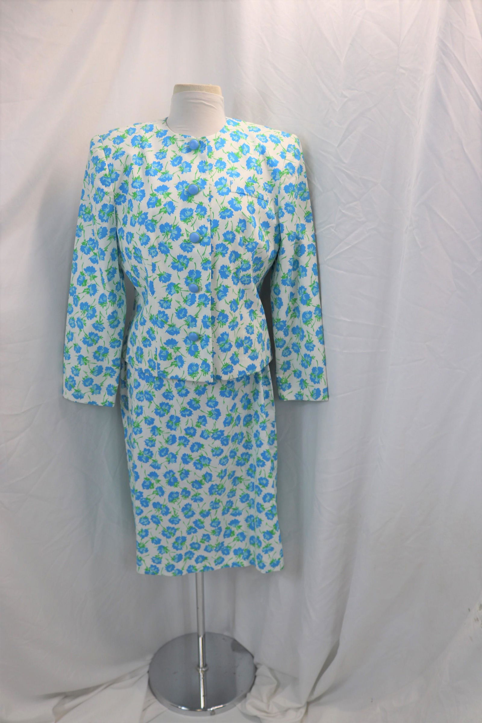 Vintage 1980's Maybrant Boutique NY 2 Piece Blue Floral Dress & Jacket (1 of 5)