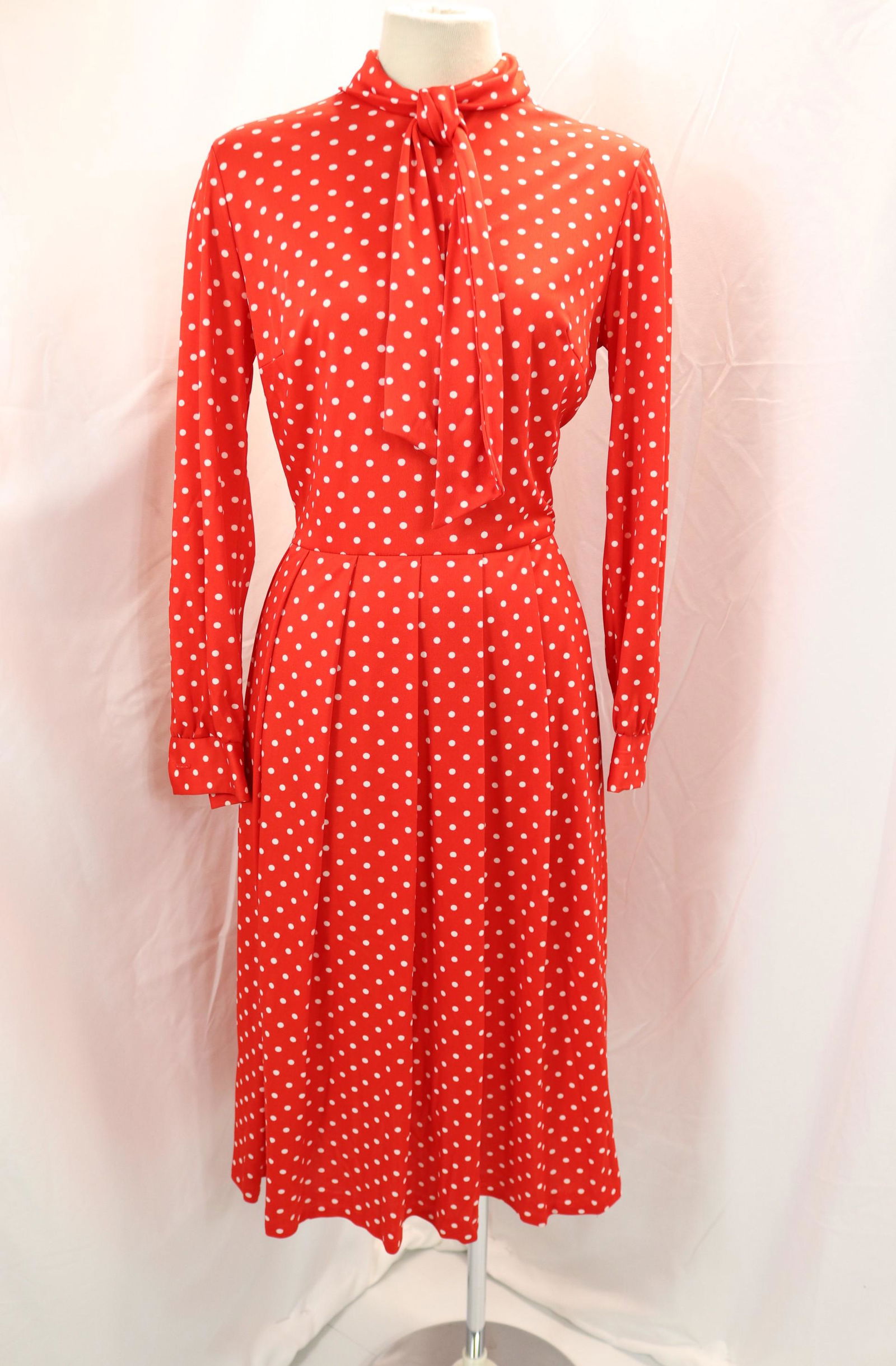 vintage 1960's red polka dot pleated dress with pussy bow (1 of 6)